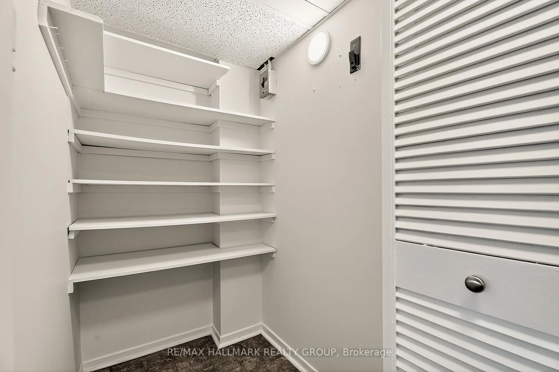 Photo 8 of Unit 1702, 1195 Richmond Road, Ottawa, Woodroffe — HOMEH