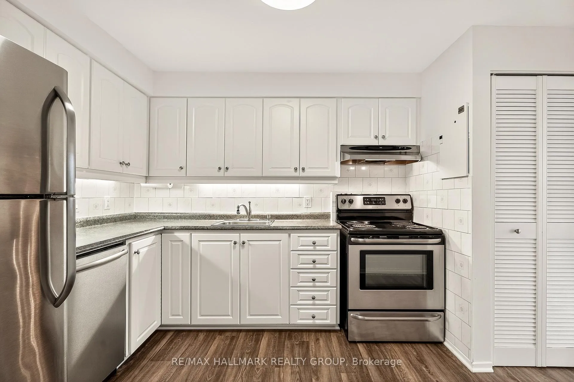 Photo 13 of Unit 1702, 1195 Richmond Road, Ottawa, Woodroffe — HOMEH