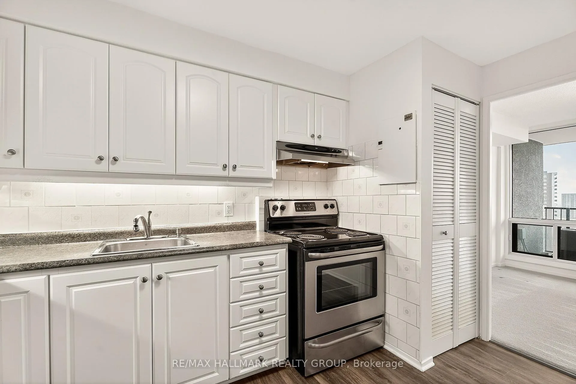 Photo 15 of Unit 1702, 1195 Richmond Road, Ottawa, Woodroffe — HOMEH