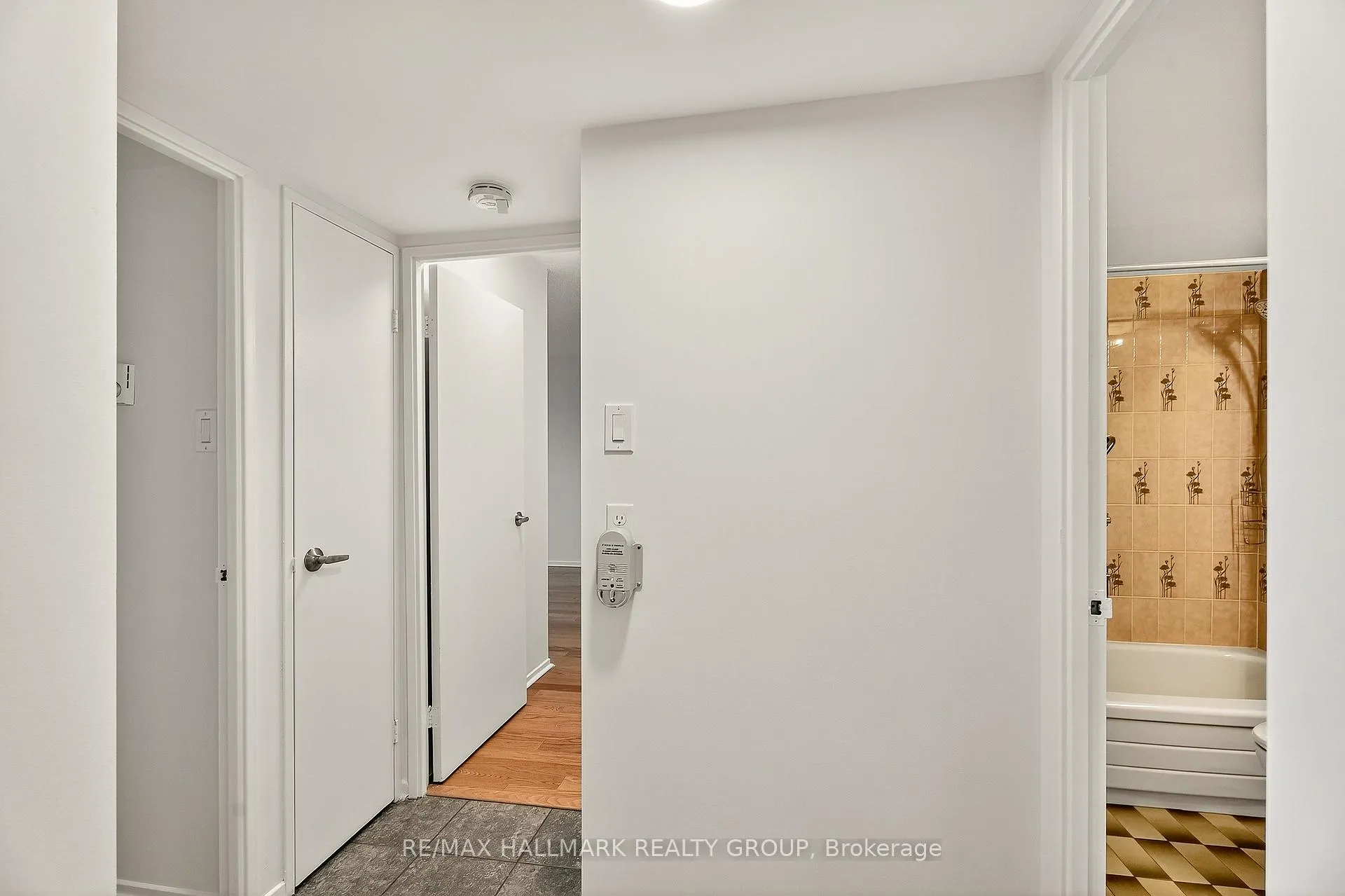 Photo 30 of Unit 1702, 1195 Richmond Road, Ottawa, Woodroffe — HOMEH
