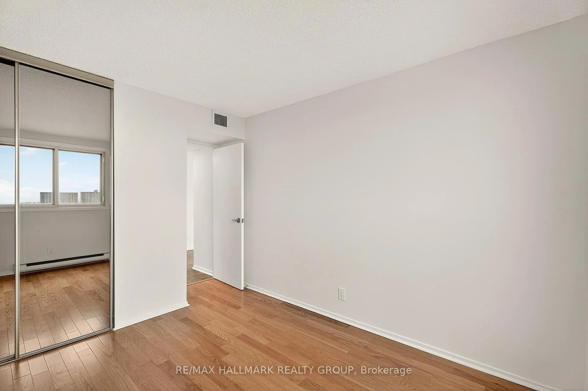 Photo 33 of Unit 1702, 1195 Richmond Road, Ottawa, Woodroffe — HOMEH