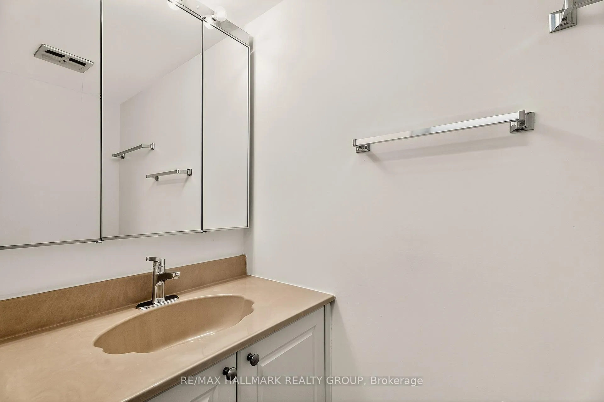 Photo 39 of Unit 1702, 1195 Richmond Road, Ottawa, Woodroffe — HOMEH