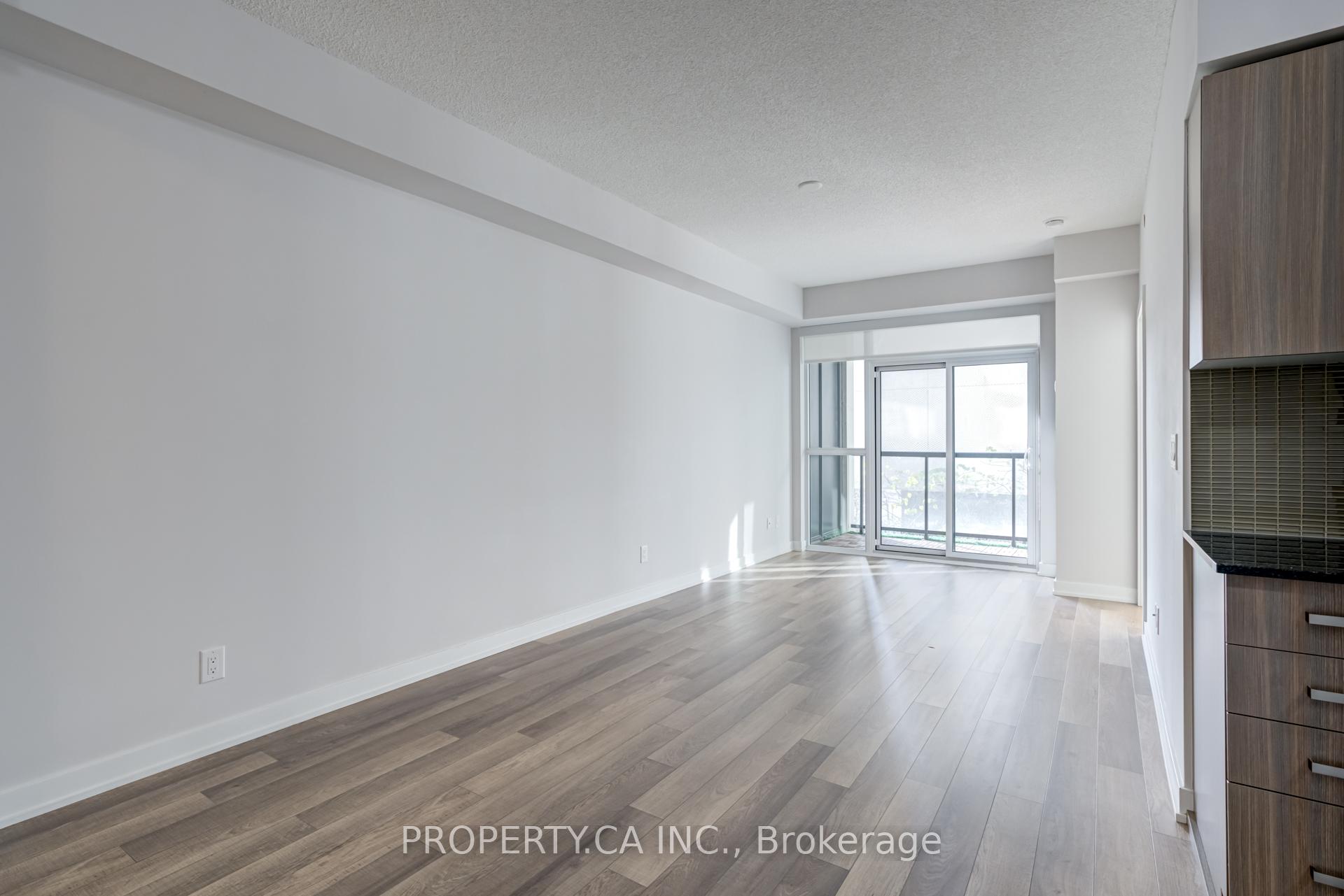 Photo 7 of Unit 309, 1603 Eglinton Avenue W, Toronto, Oakwood Village — HOMEH