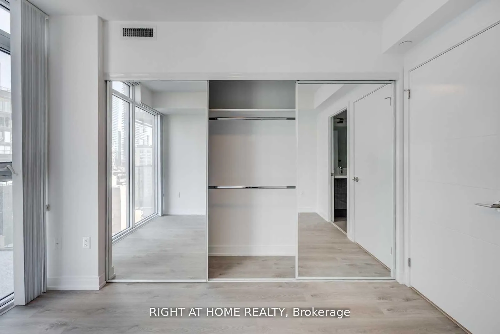 Photo 16 of Unit 1502, 50 Wellesley Street E, Toronto, Church-Yonge Corridor — HOMEH