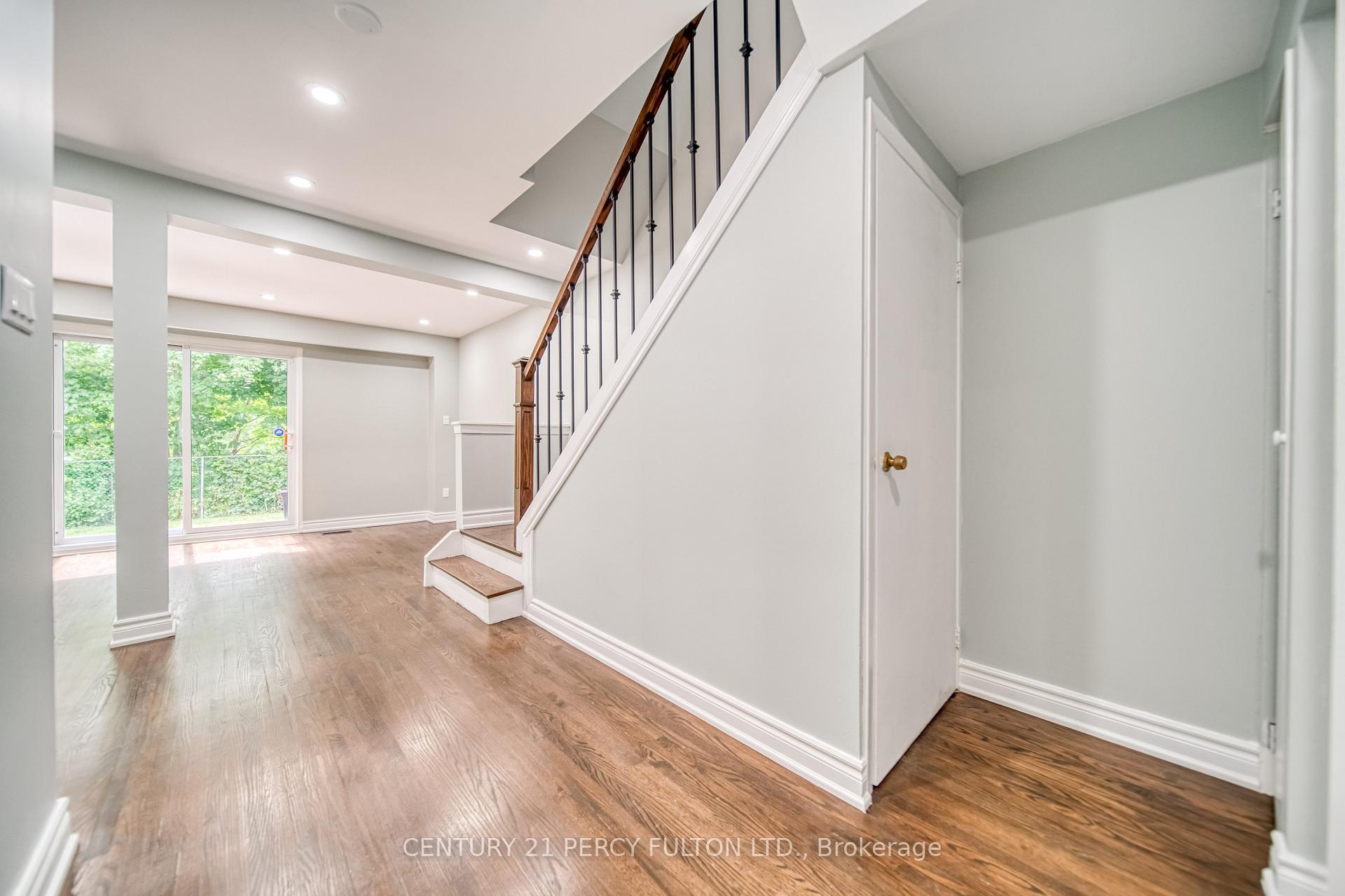 Photo 3 of Unit 107, 925 Bayly Street, Pickering, West Shore — HOMEH