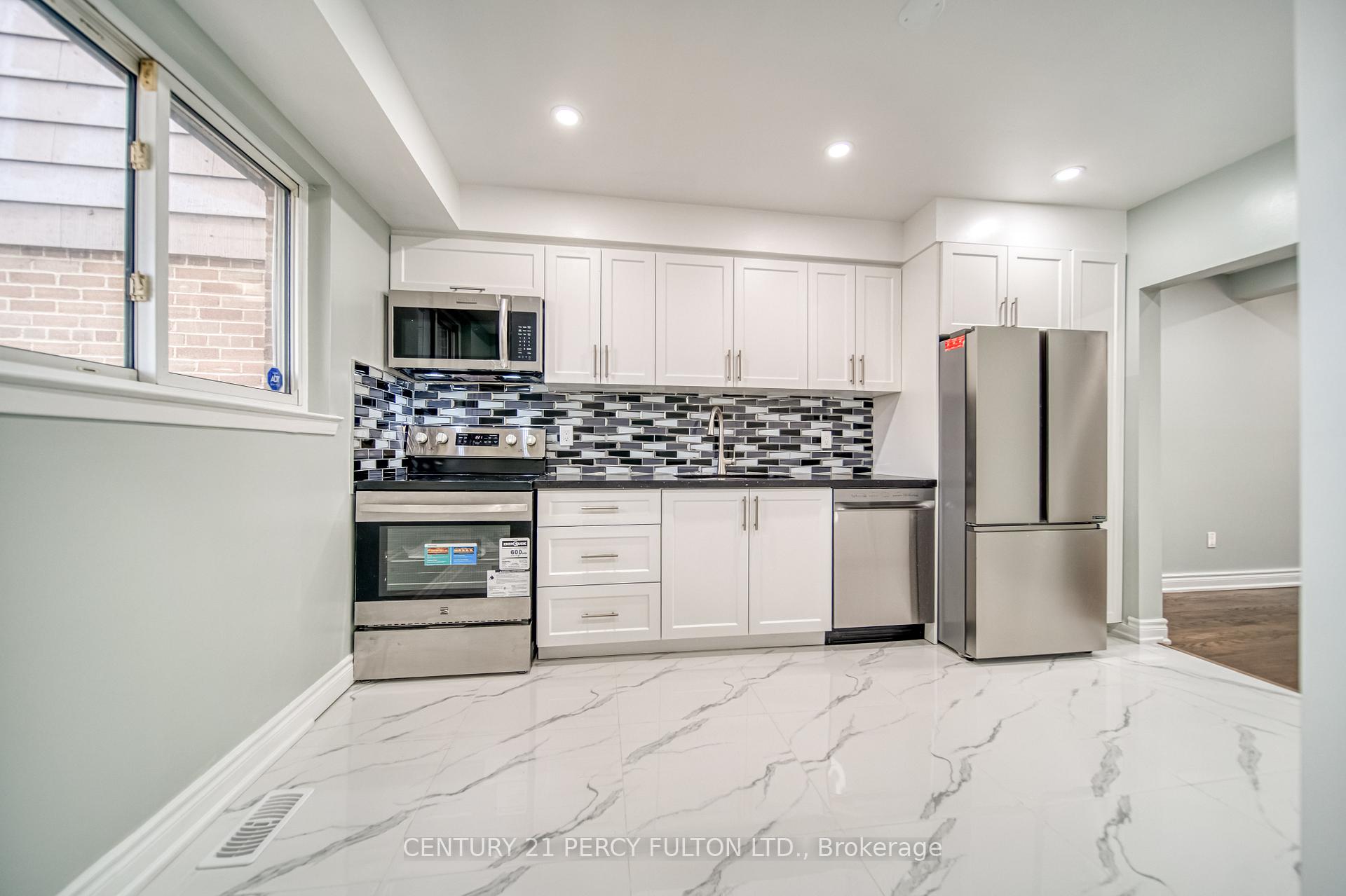 Photo 9 of Unit 107, 925 Bayly Street, Pickering, West Shore — HOMEH
