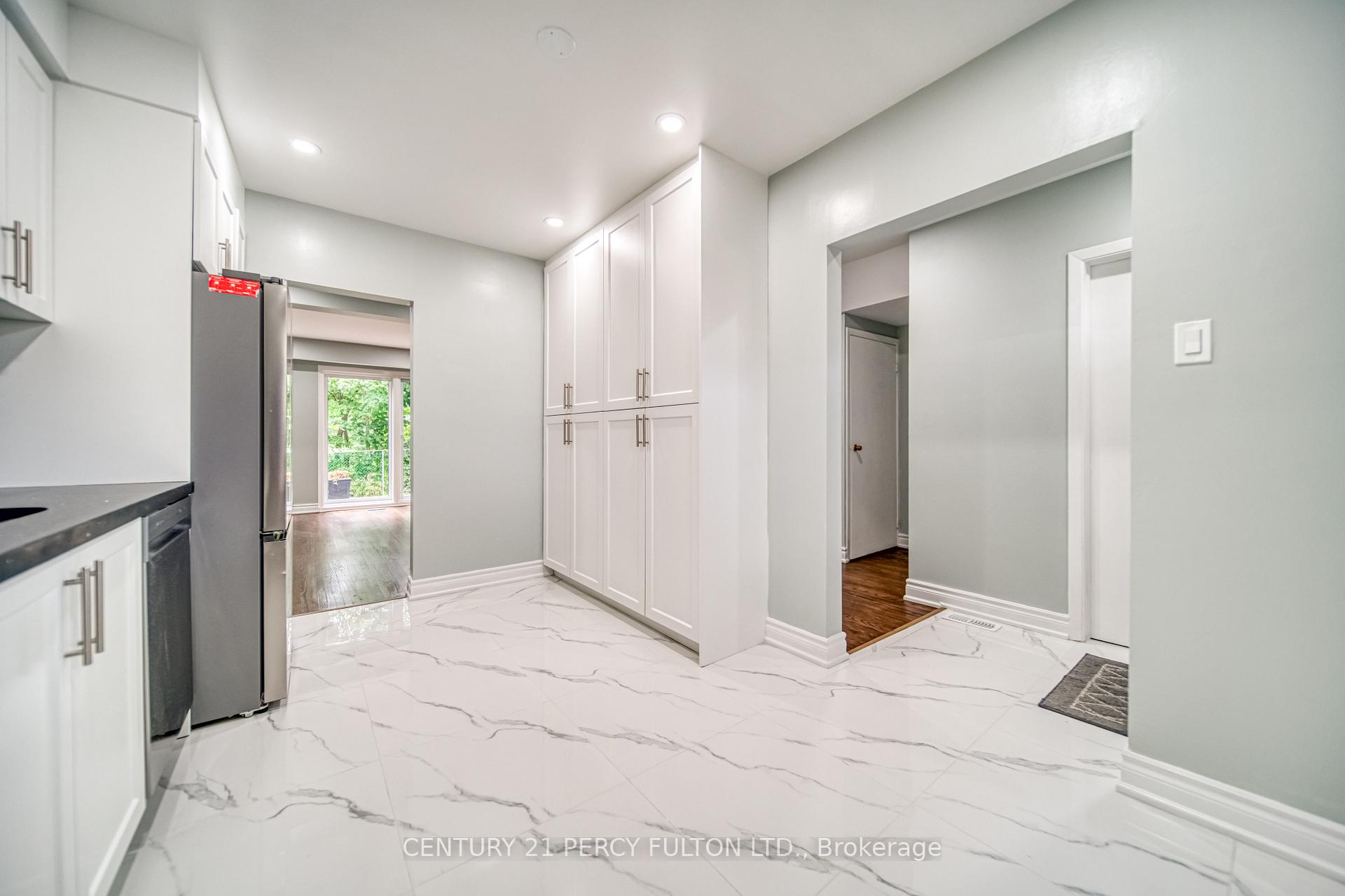 Photo 10 of Unit 107, 925 Bayly Street, Pickering, West Shore — HOMEH