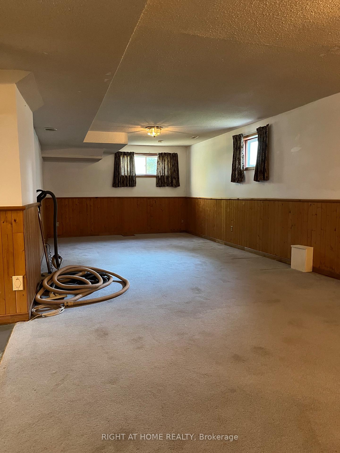 Photo 16 of 62 Beechwood Avenue, Brock, Beaverton — HOMEH