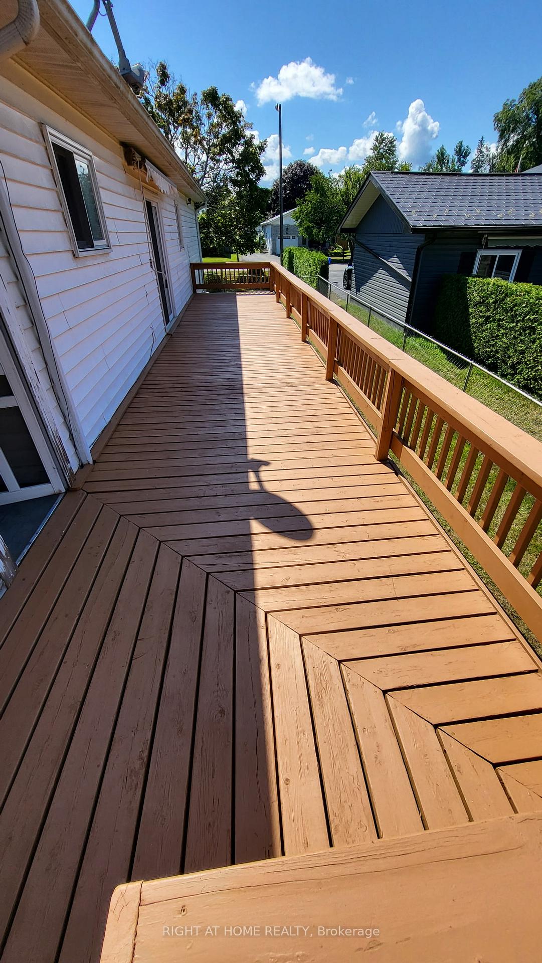 Photo 20 of 62 Beechwood Avenue, Brock, Beaverton — HOMEH