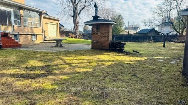 Photo 42 of 85 Harlow Crescent, Etobicoke, Thistletown-Beaumonde Heights — HOMEH