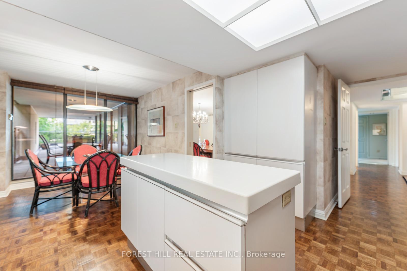 Photo 16 of Unit 815, 3900 Yonge Street, Toronto, Bedford Park-Nortown — HOMEH