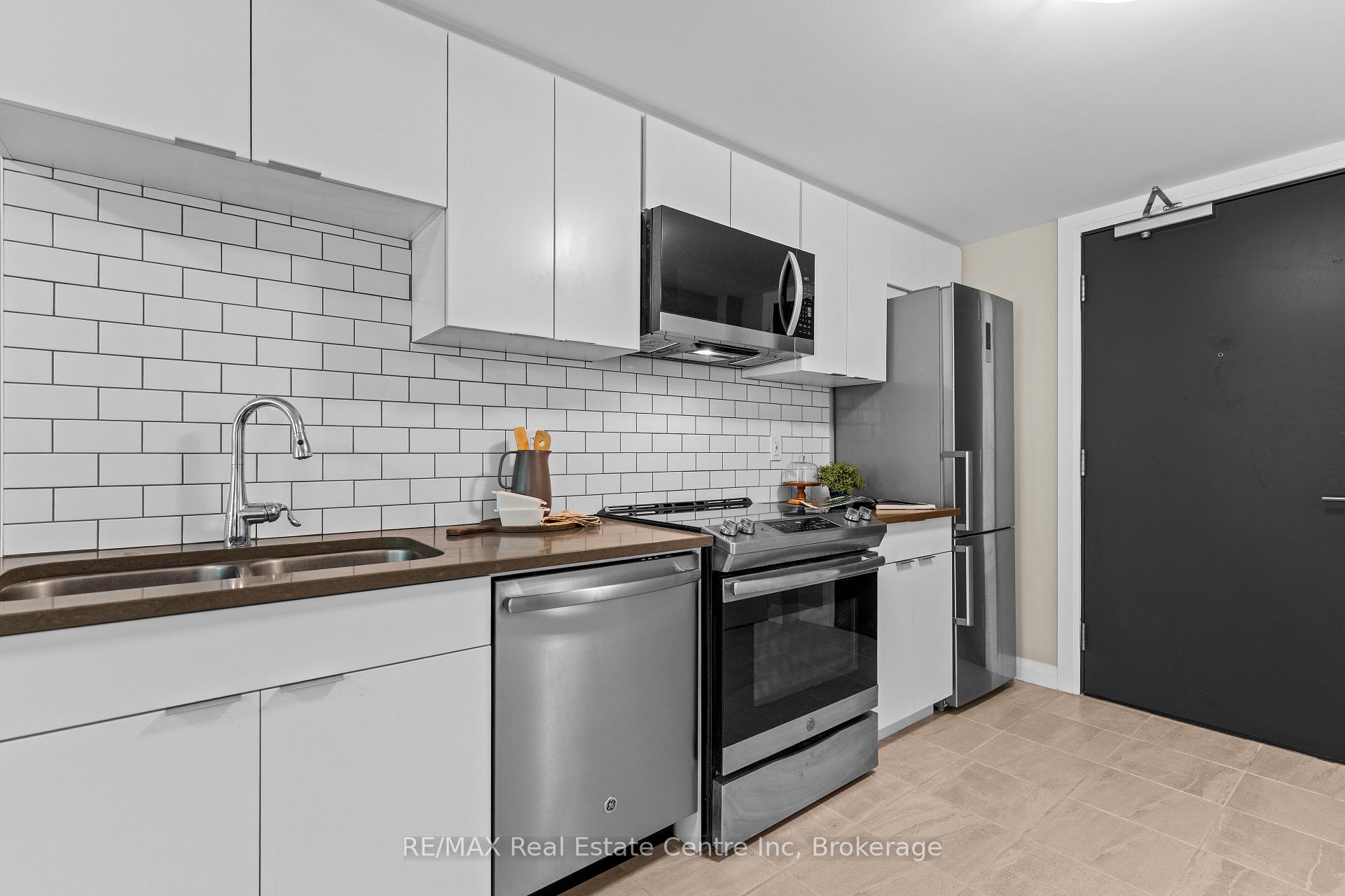 Photo 7 of Unit 201, 63 Arthur Street S, Guelph, St. Patrick's Ward — HOMEH