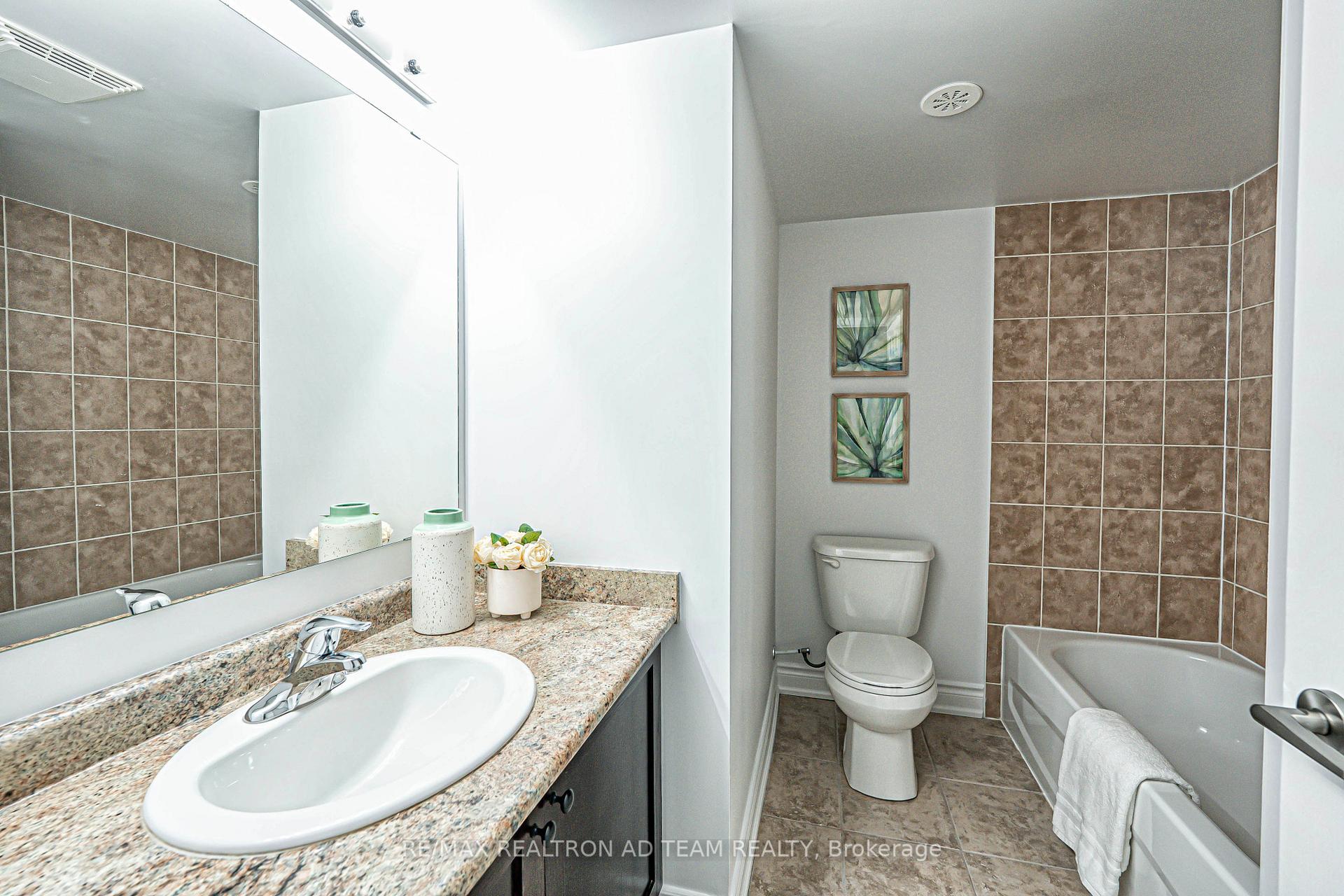 Photo 23 of 80 Abela Lane, Ajax, Central — HOMEH