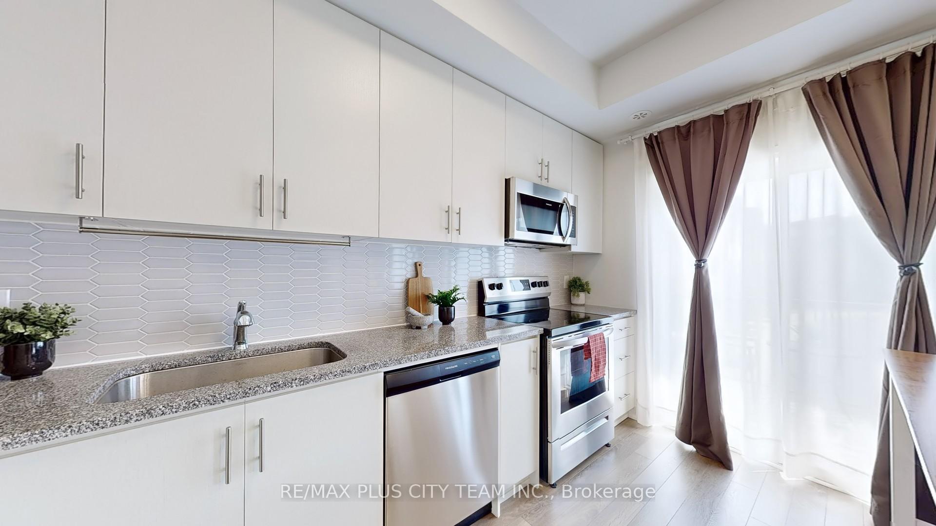 Photo 11 of Unit 908, 2635 William Jackson Drive, Pickering, Duffin Heights — HOMEH