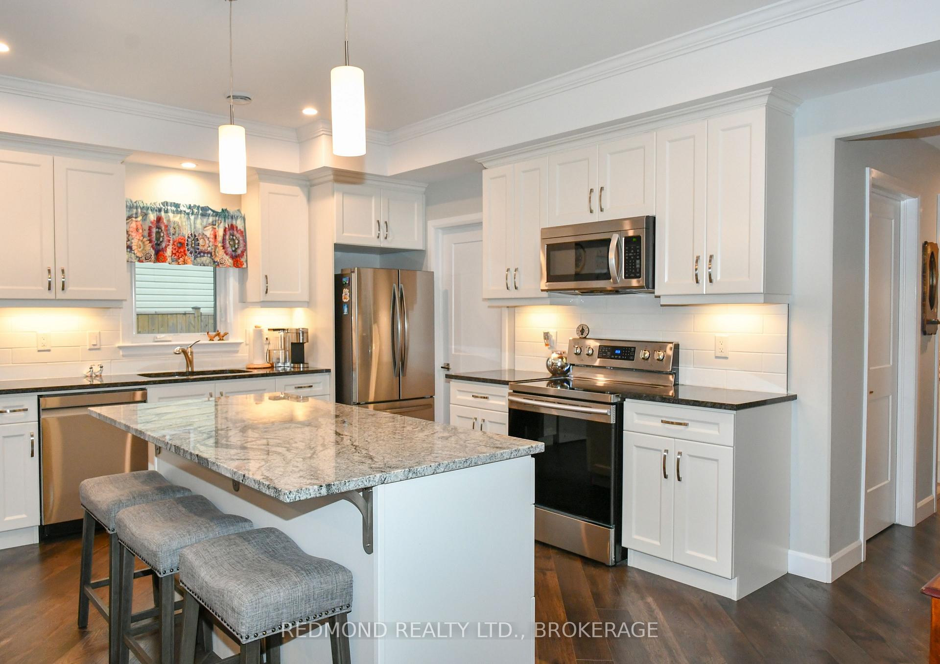 Photo 7 of 201 Wilmer Avenue, Gananoque — HOMEH