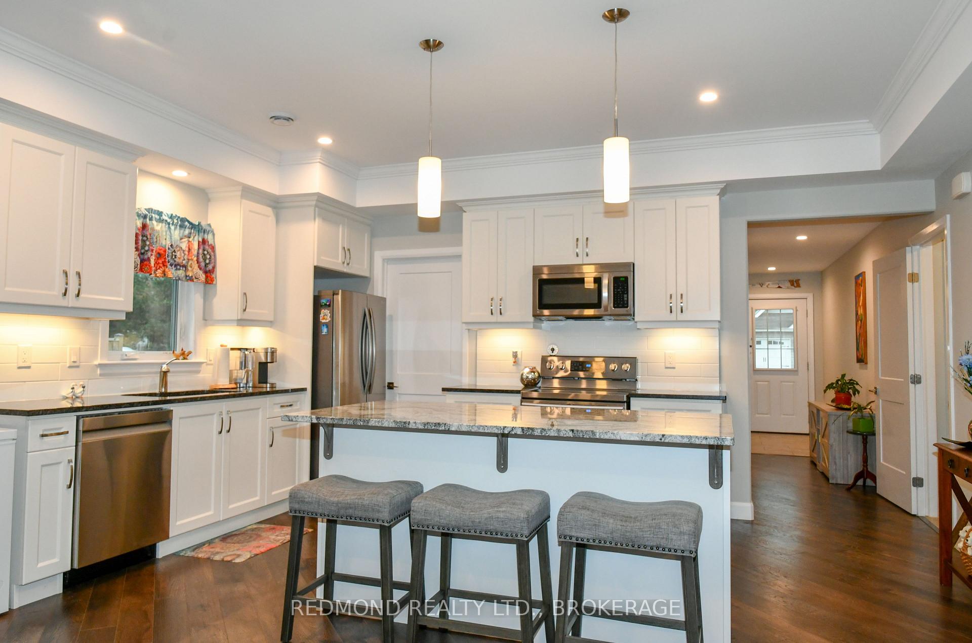 Photo 8 of 201 Wilmer Avenue, Gananoque — HOMEH