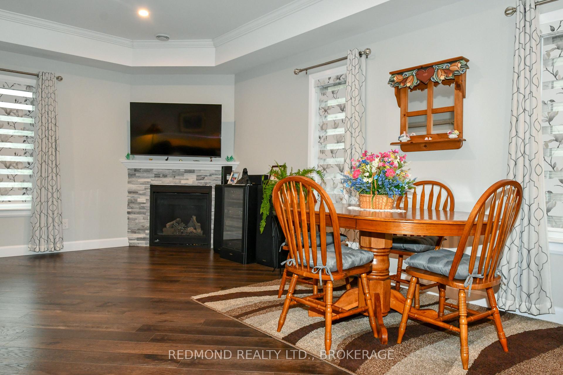 Photo 11 of 201 Wilmer Avenue, Gananoque — HOMEH