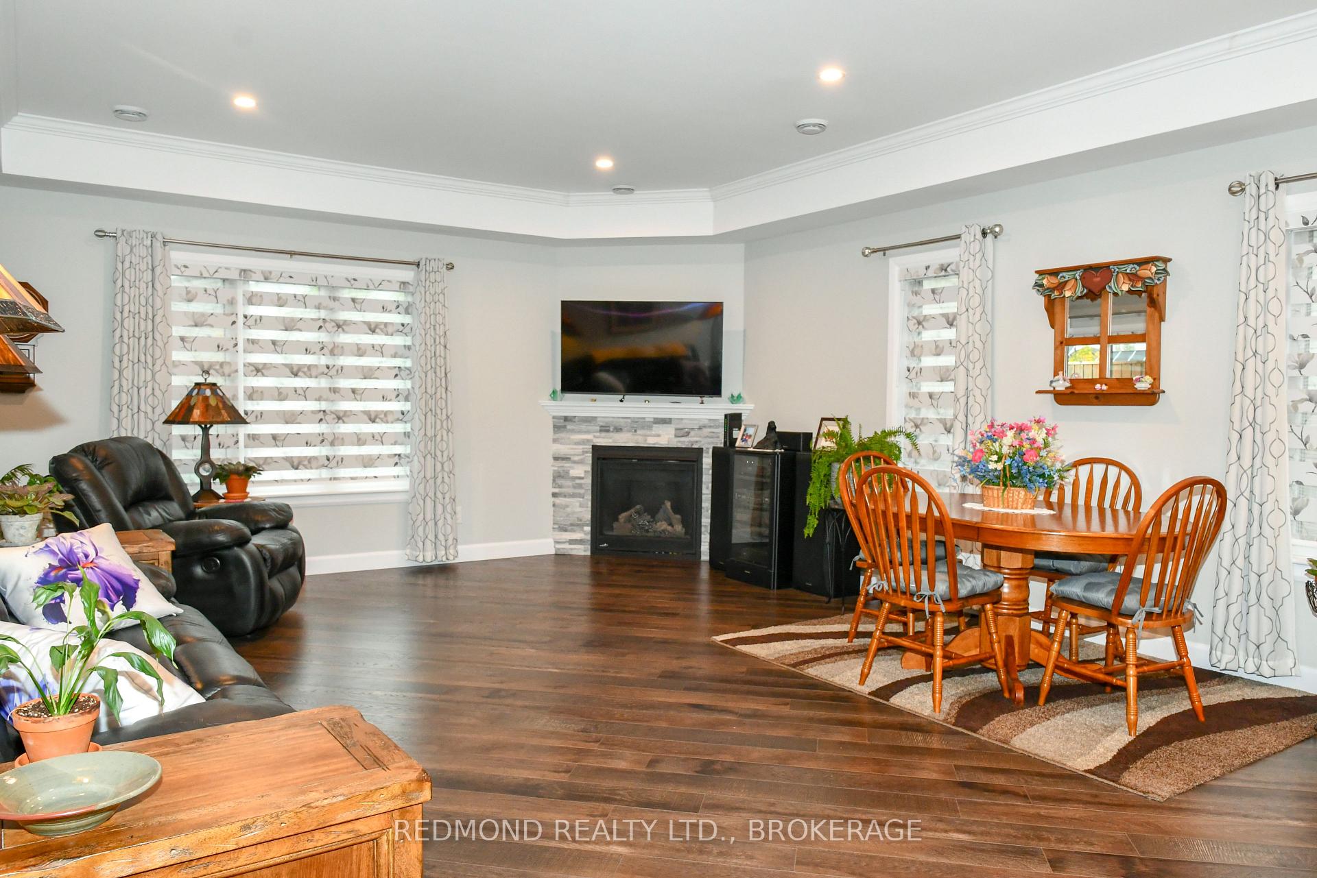 Photo 13 of 201 Wilmer Avenue, Gananoque — HOMEH
