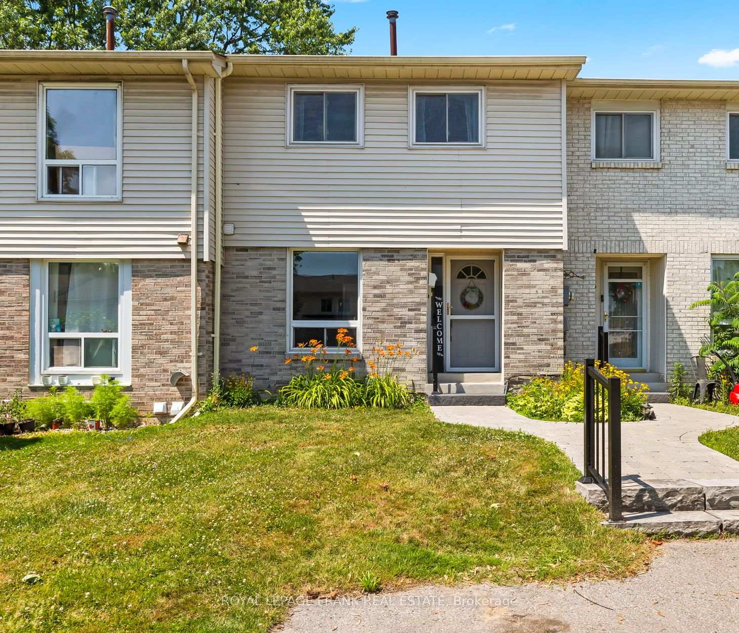 Photo 2 of Unit 32, 611 Galahad Drive, Oshawa, Eastdale — HOMEH