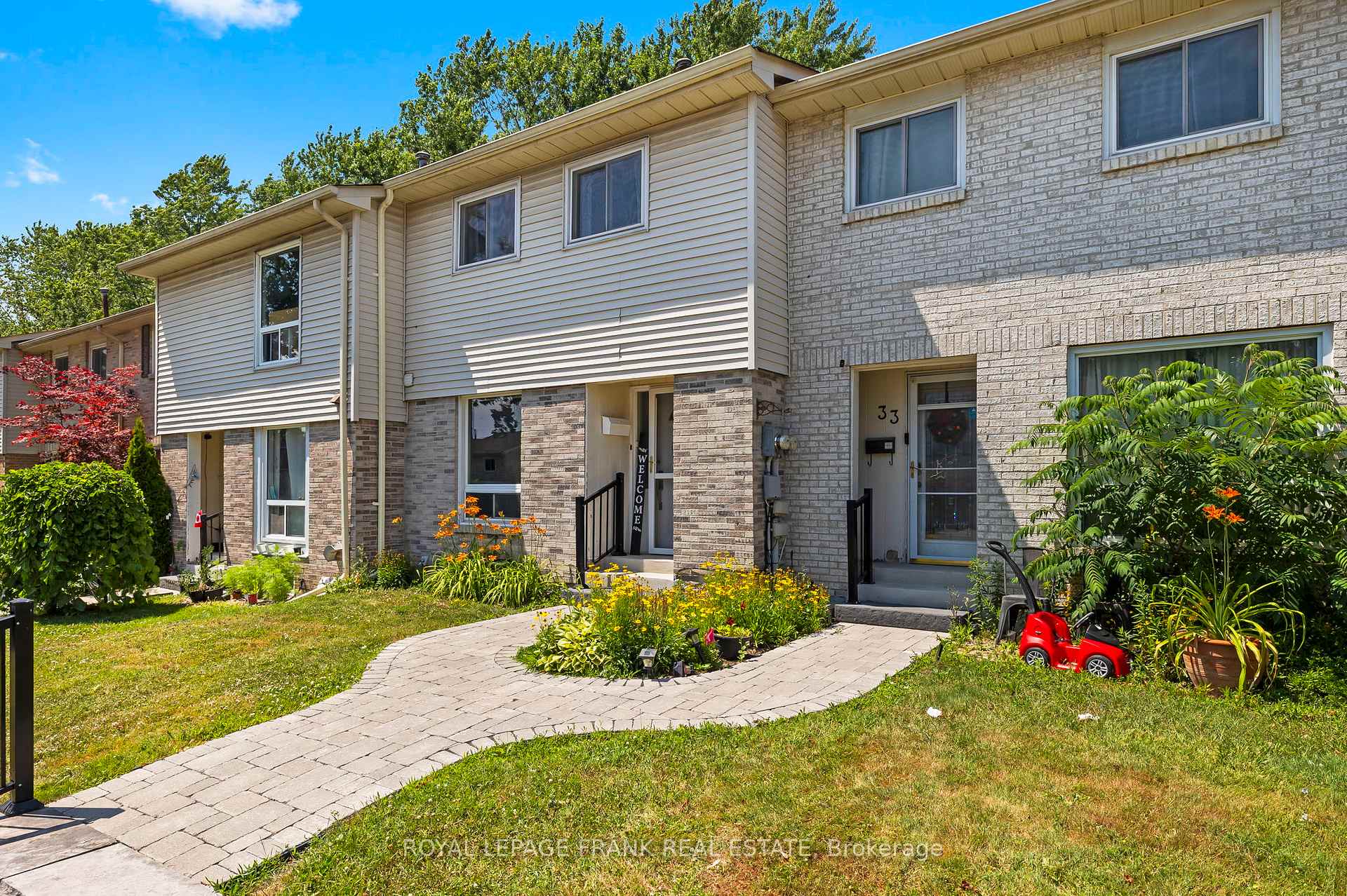 Photo 3 of Unit 32, 611 Galahad Drive, Oshawa, Eastdale — HOMEH