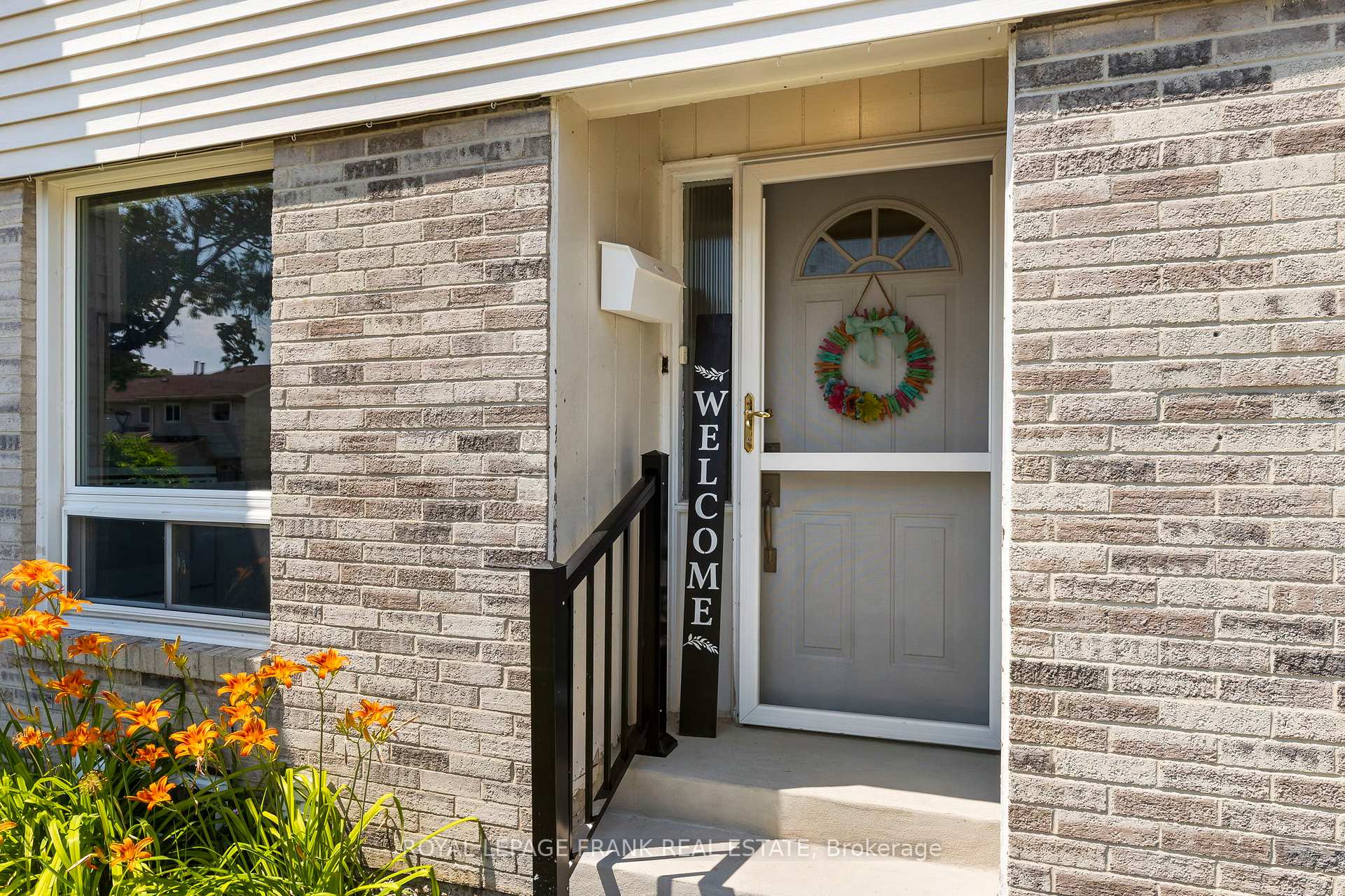 Photo 4 of Unit 32, 611 Galahad Drive, Oshawa, Eastdale — HOMEH