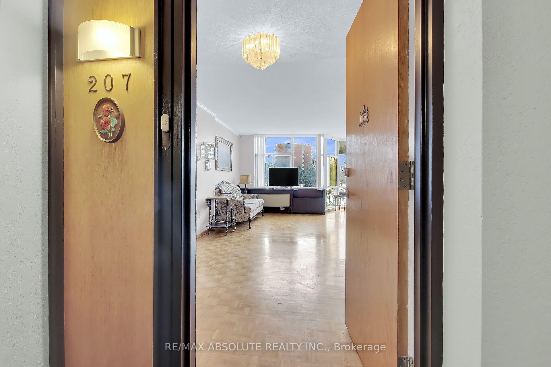 Photo 2 of Unit 207, 2759 Carousel Crescent, Ottawa, Emerald Woods/Sawmill Creek — HOMEH