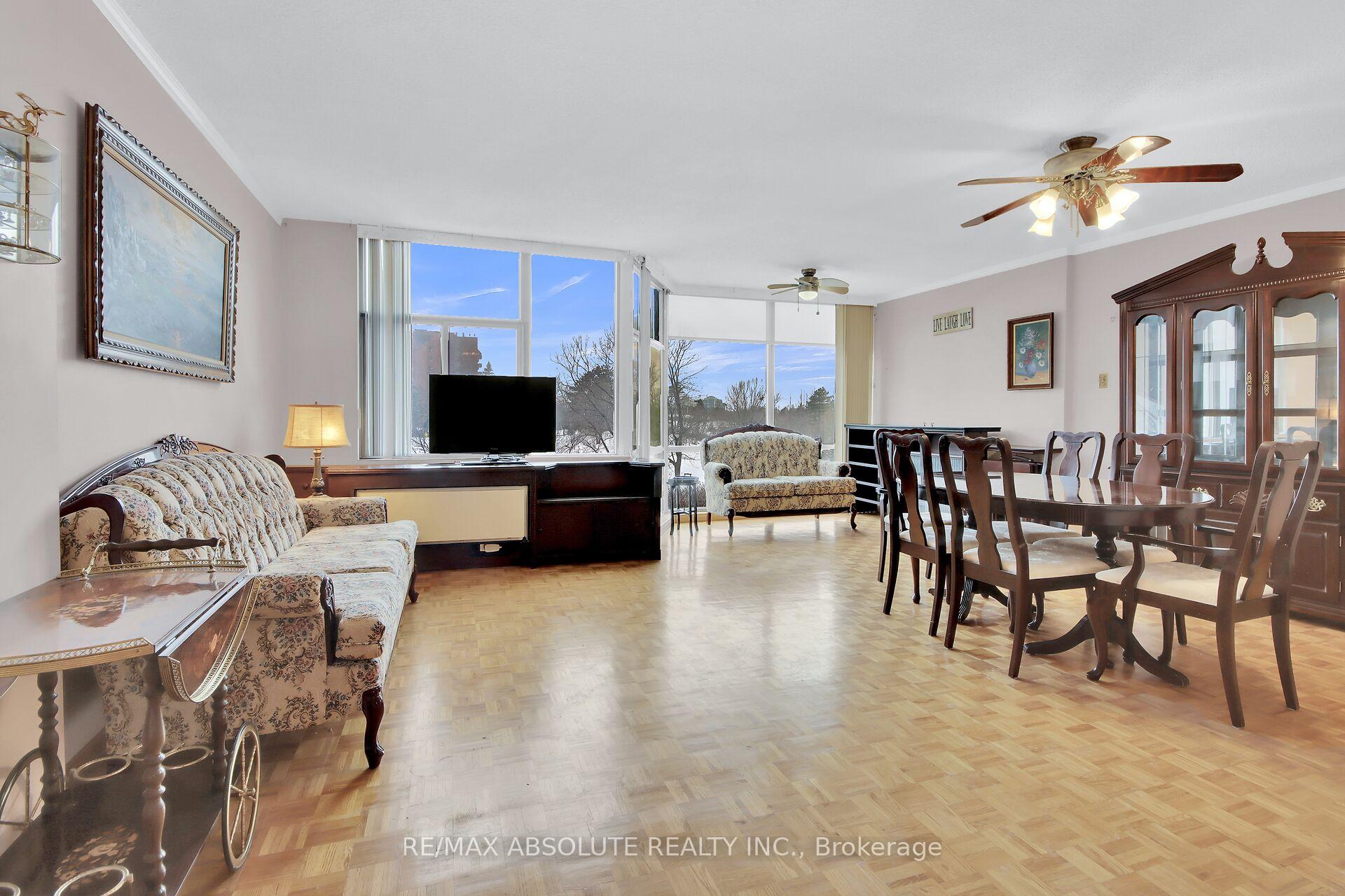 Photo 6 of Unit 207, 2759 Carousel Crescent, Ottawa, Emerald Woods/Sawmill Creek — HOMEH