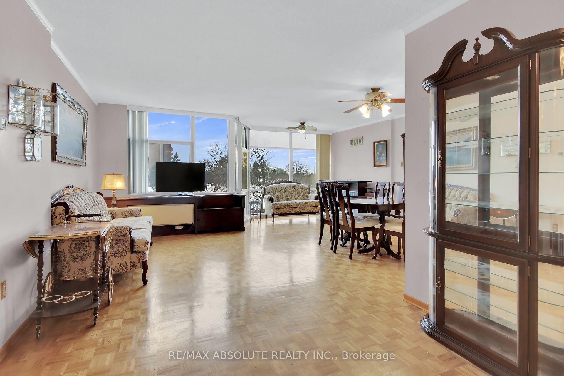 Photo 7 of Unit 207, 2759 Carousel Crescent, Ottawa, Emerald Woods/Sawmill Creek — HOMEH