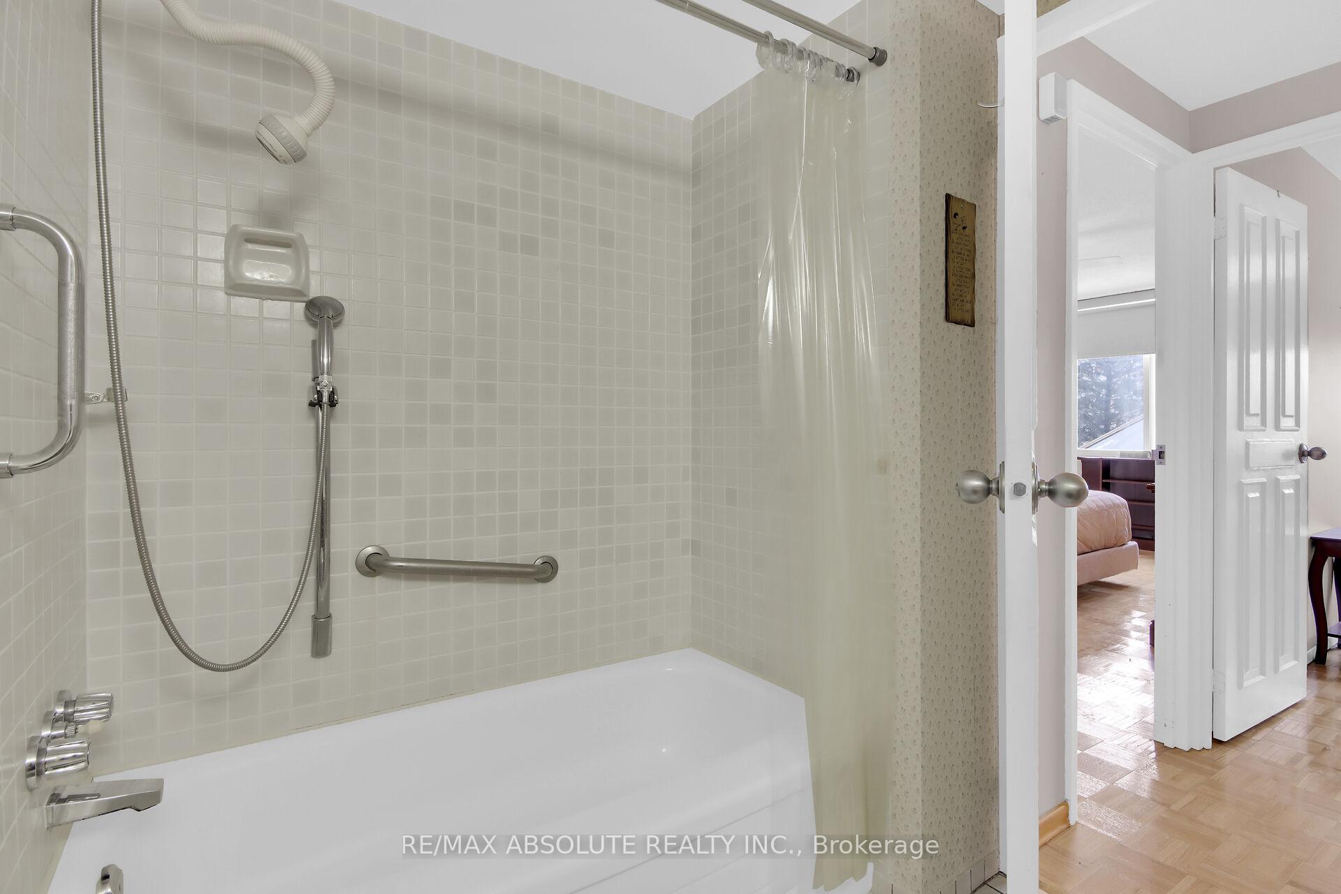 Photo 29 of Unit 207, 2759 Carousel Crescent, Ottawa, Emerald Woods/Sawmill Creek — HOMEH