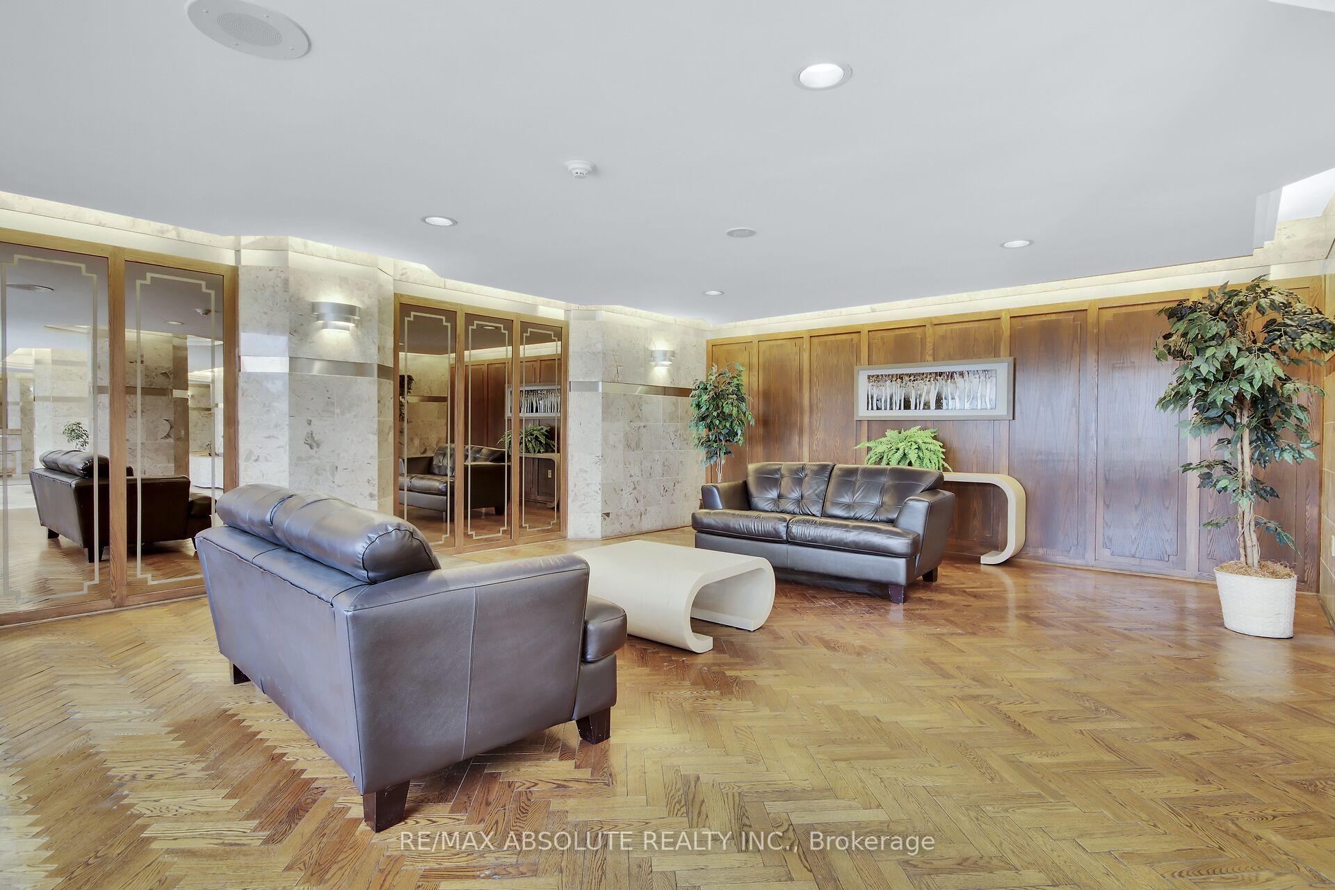 Photo 31 of Unit 207, 2759 Carousel Crescent, Ottawa, Emerald Woods/Sawmill Creek — HOMEH
