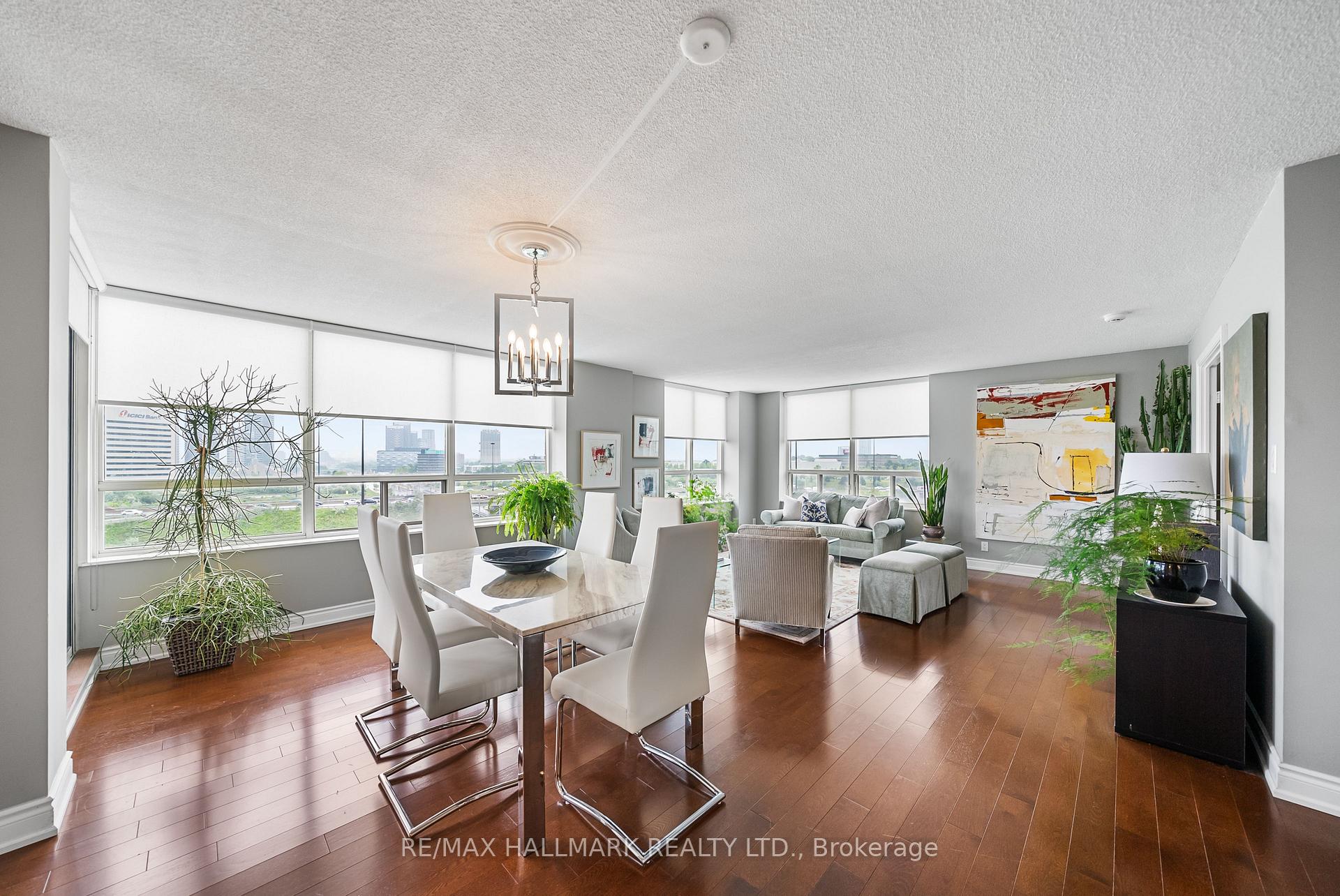 Front of Unit 1001, 215 Wynford Drive