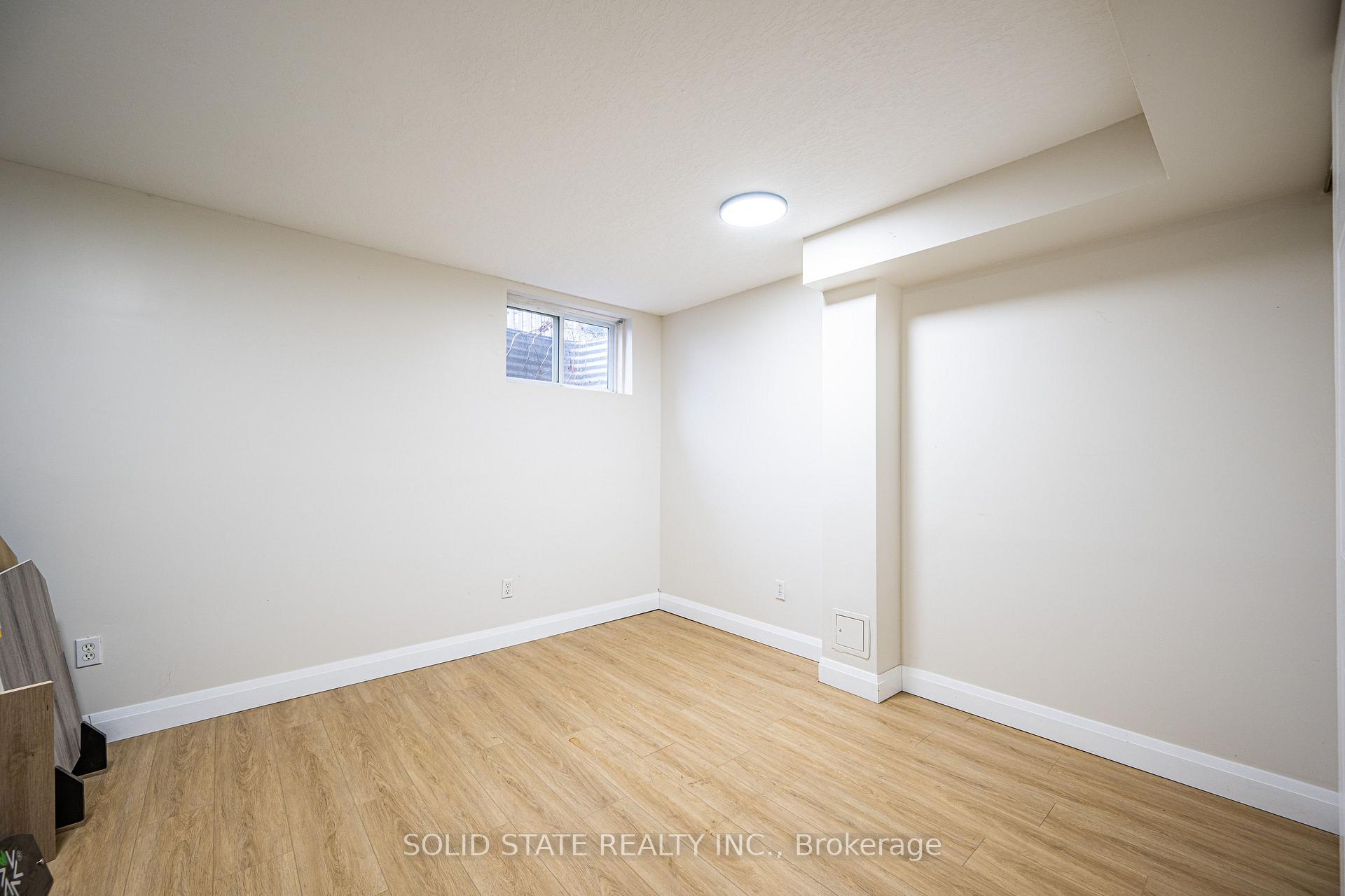 Photo 15 of Unit 13, 601 Columbia Forest Boulevard, Waterloo — HOMEH