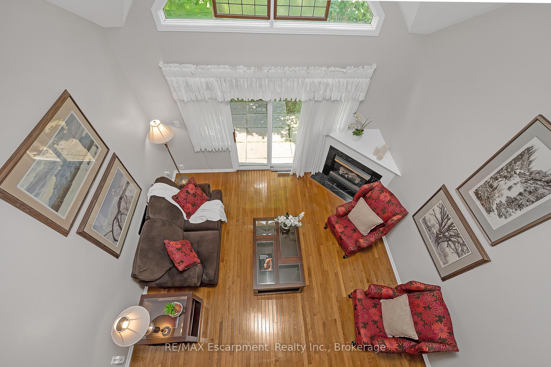 Photo 26 of Unit 18, 212 Stonehenge Drive, Hamilton, Meadowlands — HOMEH