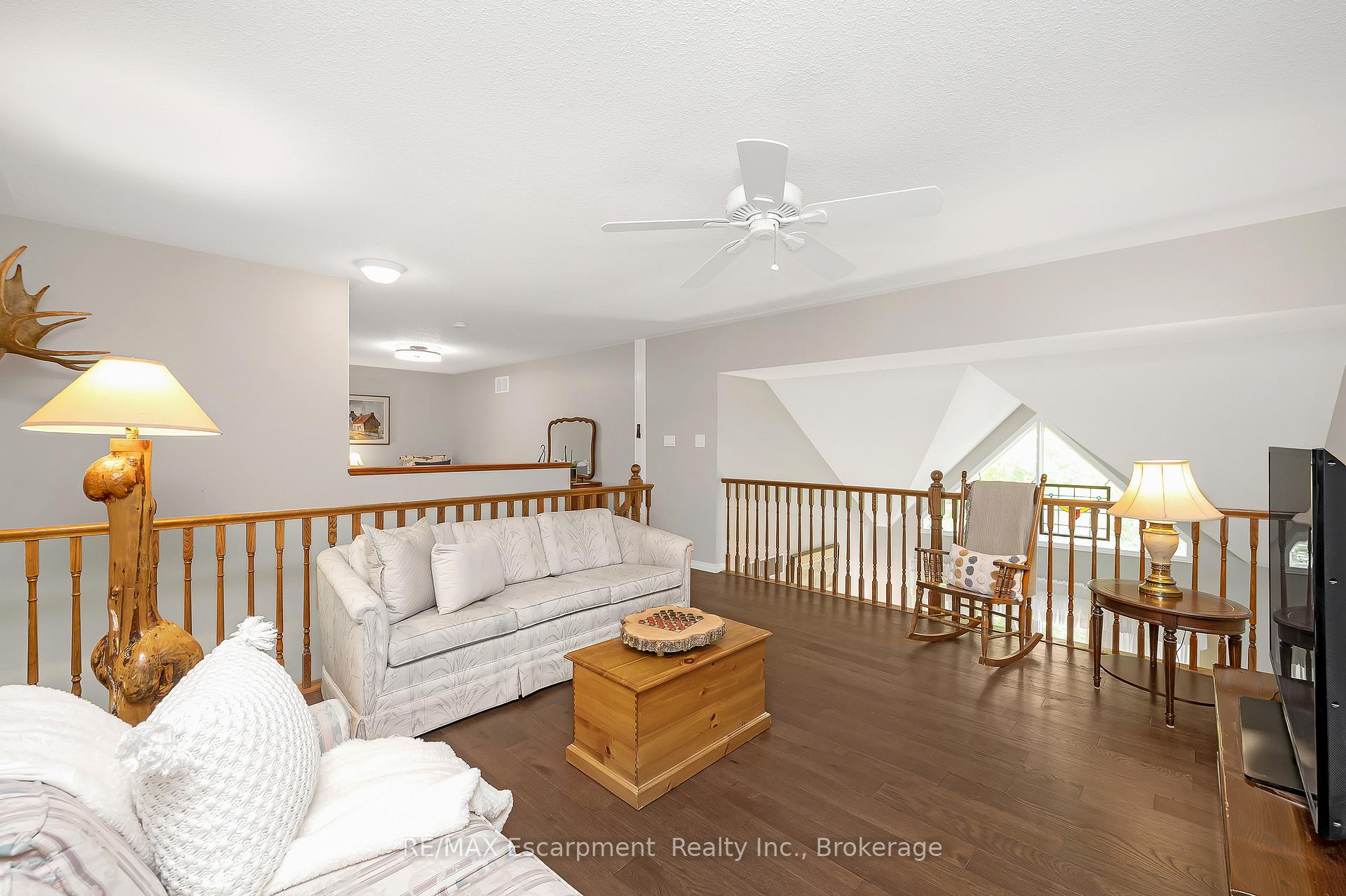 Photo 28 of Unit 18, 212 Stonehenge Drive, Hamilton, Meadowlands — HOMEH