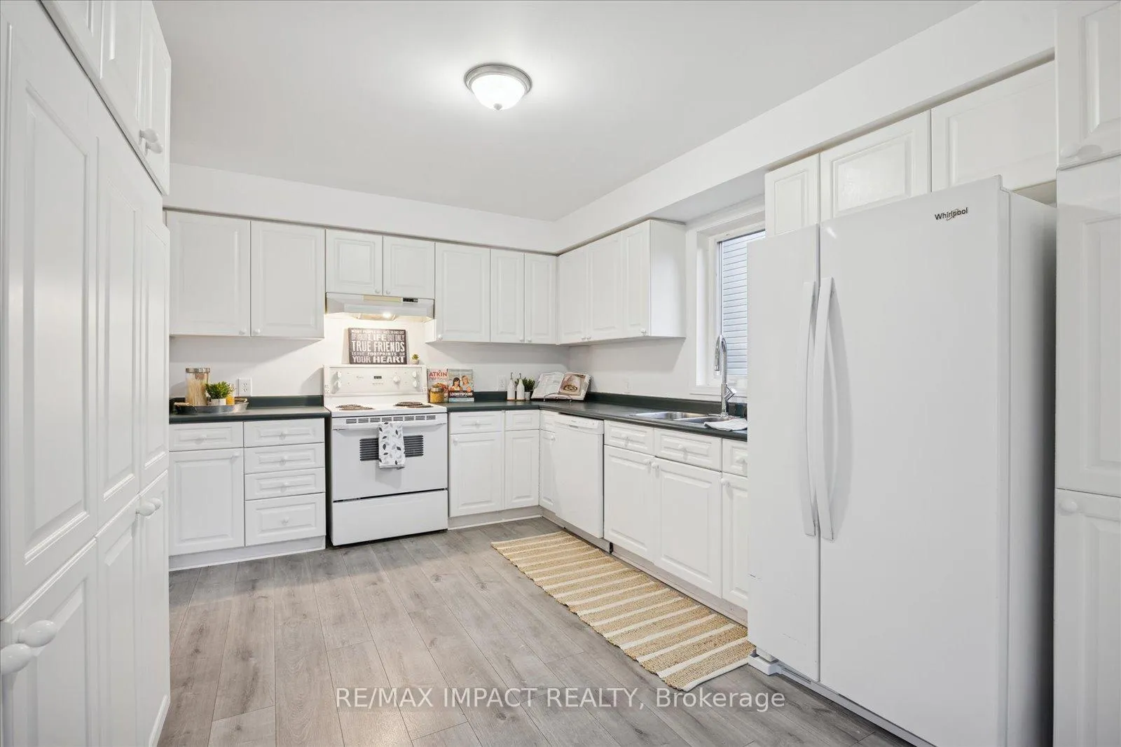 Photo 8 of 15 Fairway Drive, Clarington, Newcastle — HOMEH