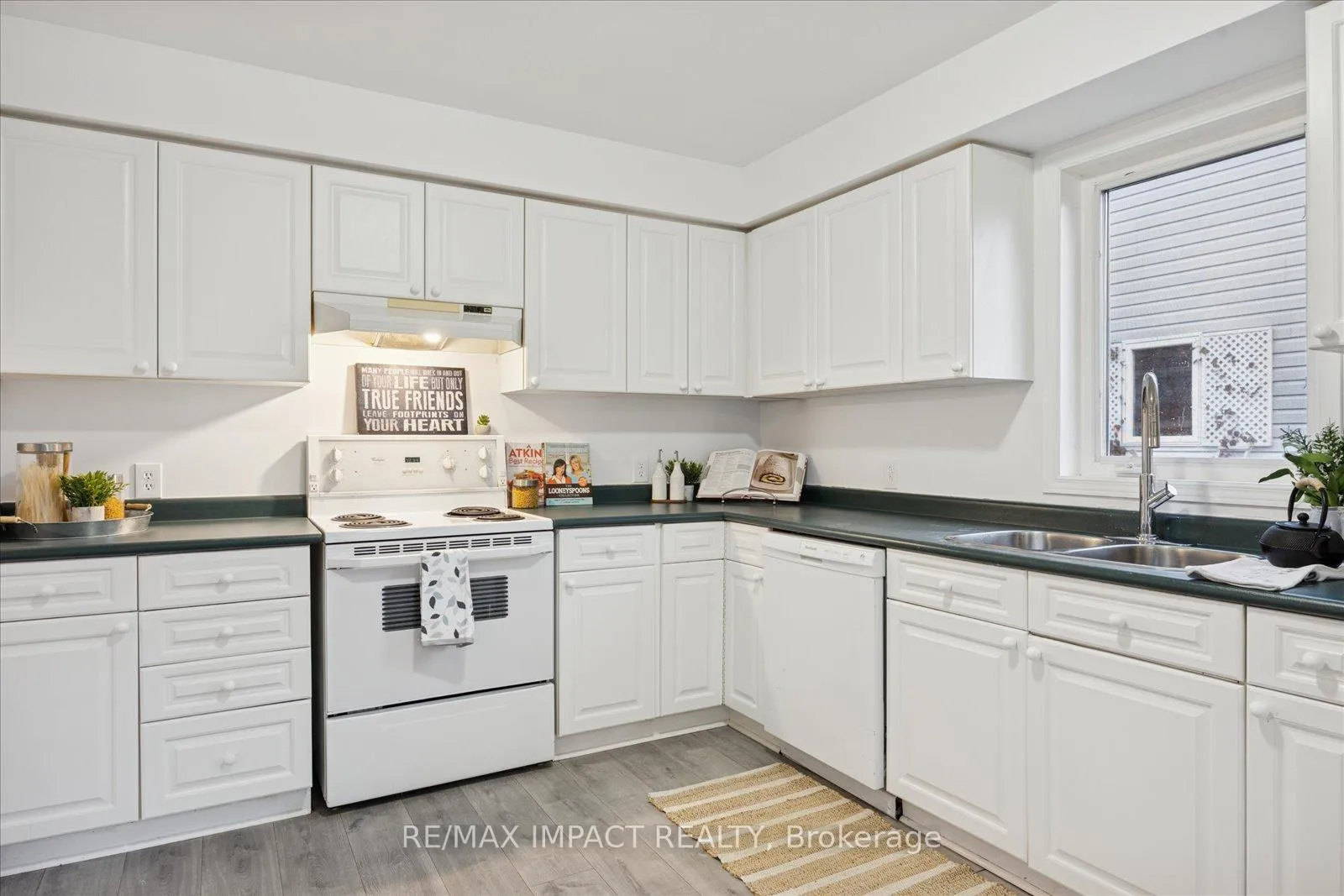 Photo 9 of 15 Fairway Drive, Clarington, Newcastle — HOMEH