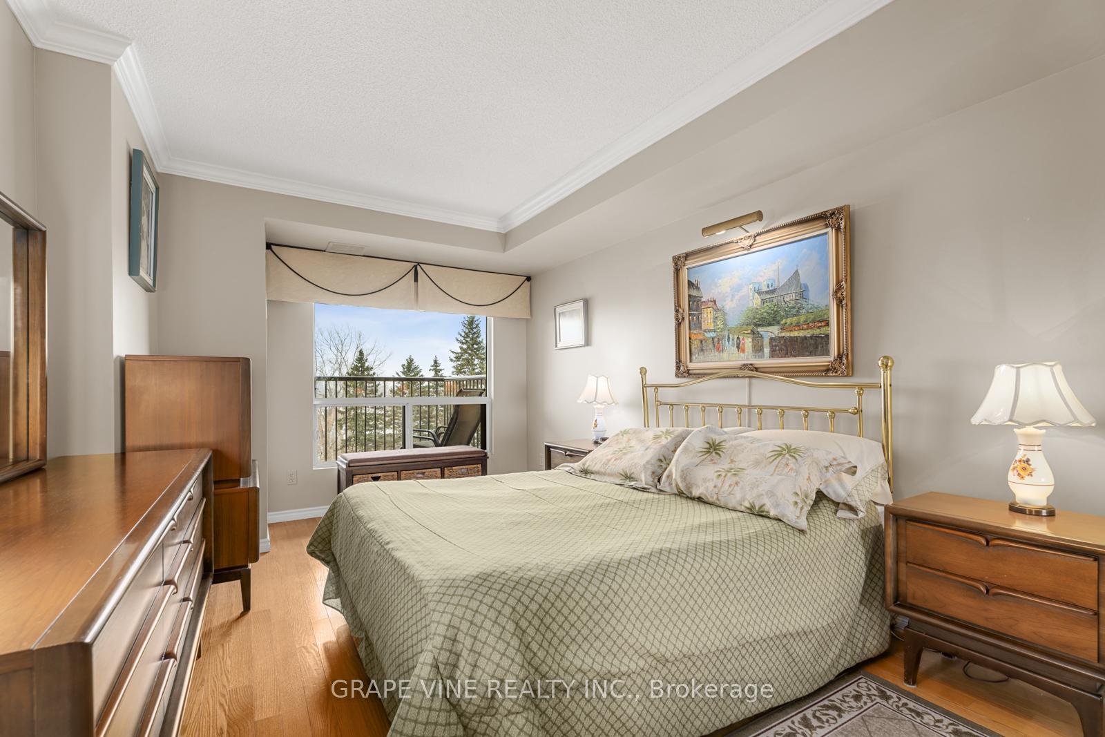 Photo 19 of Unit 206, 545 St Laurent Boulevard, Ottawa, Viscount Alexander Park — HOMEH