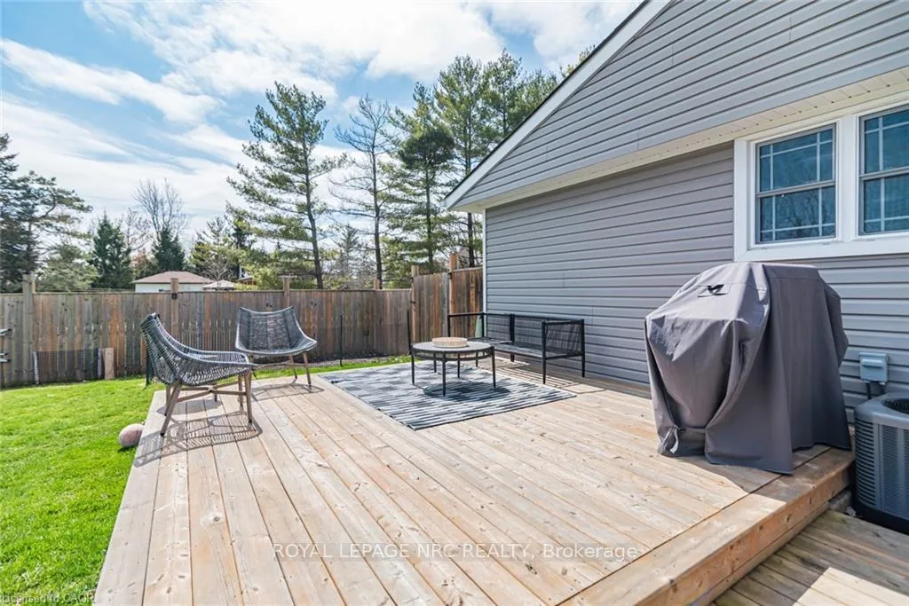 Photo 10 of 11685 Burnaby Road, Wainfleet, Marshville/Winger — HOMEH