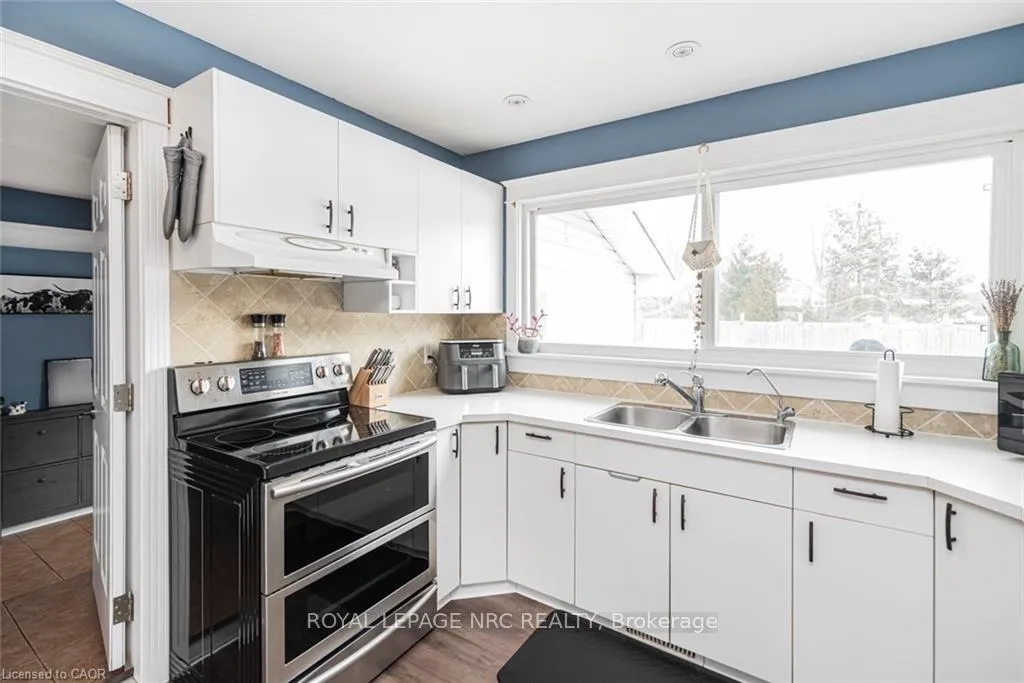 Photo 19 of 11685 Burnaby Road, Wainfleet, Marshville/Winger — HOMEH