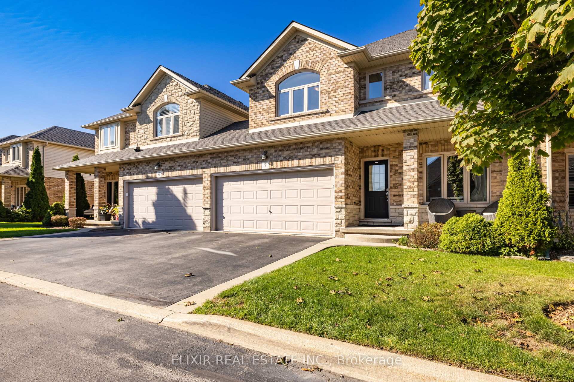 Photo 3 of Unit 7, 310 Southbrook Drive, Hamilton, Binbrook — HOMEH