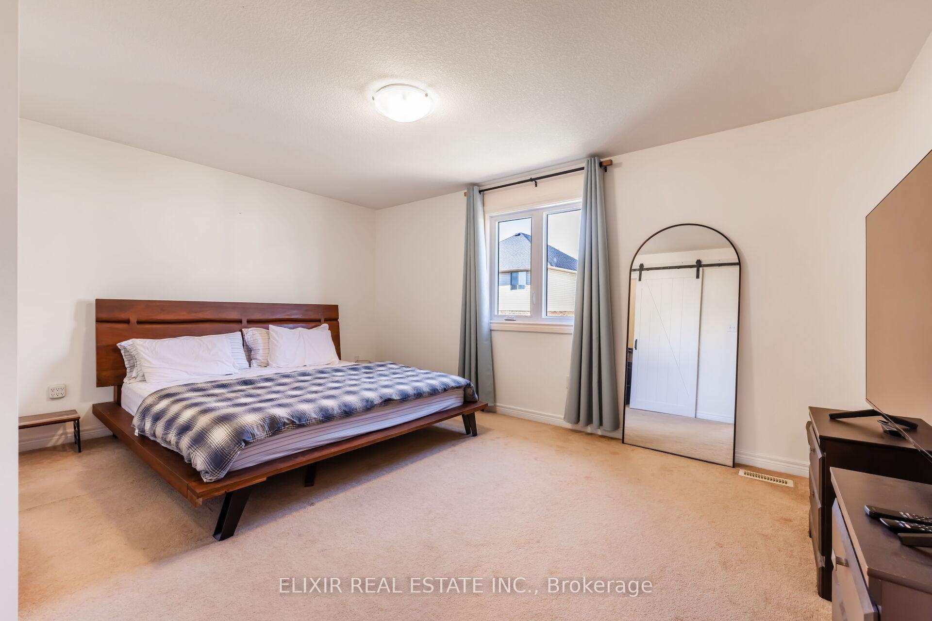 Photo 19 of Unit 7, 310 Southbrook Drive, Hamilton, Binbrook — HOMEH
