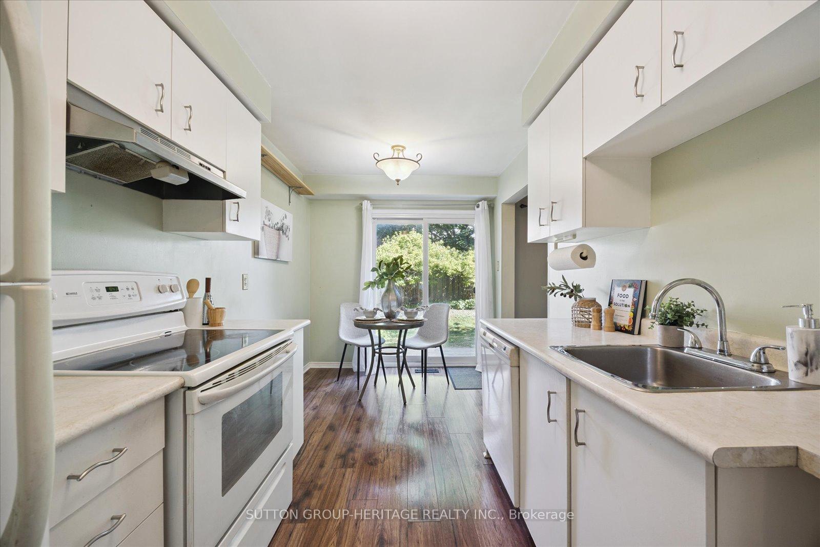 Photo 11 of Unit 26, 10 Bassett Boulevard, Whitby, Pringle Creek — HOMEH