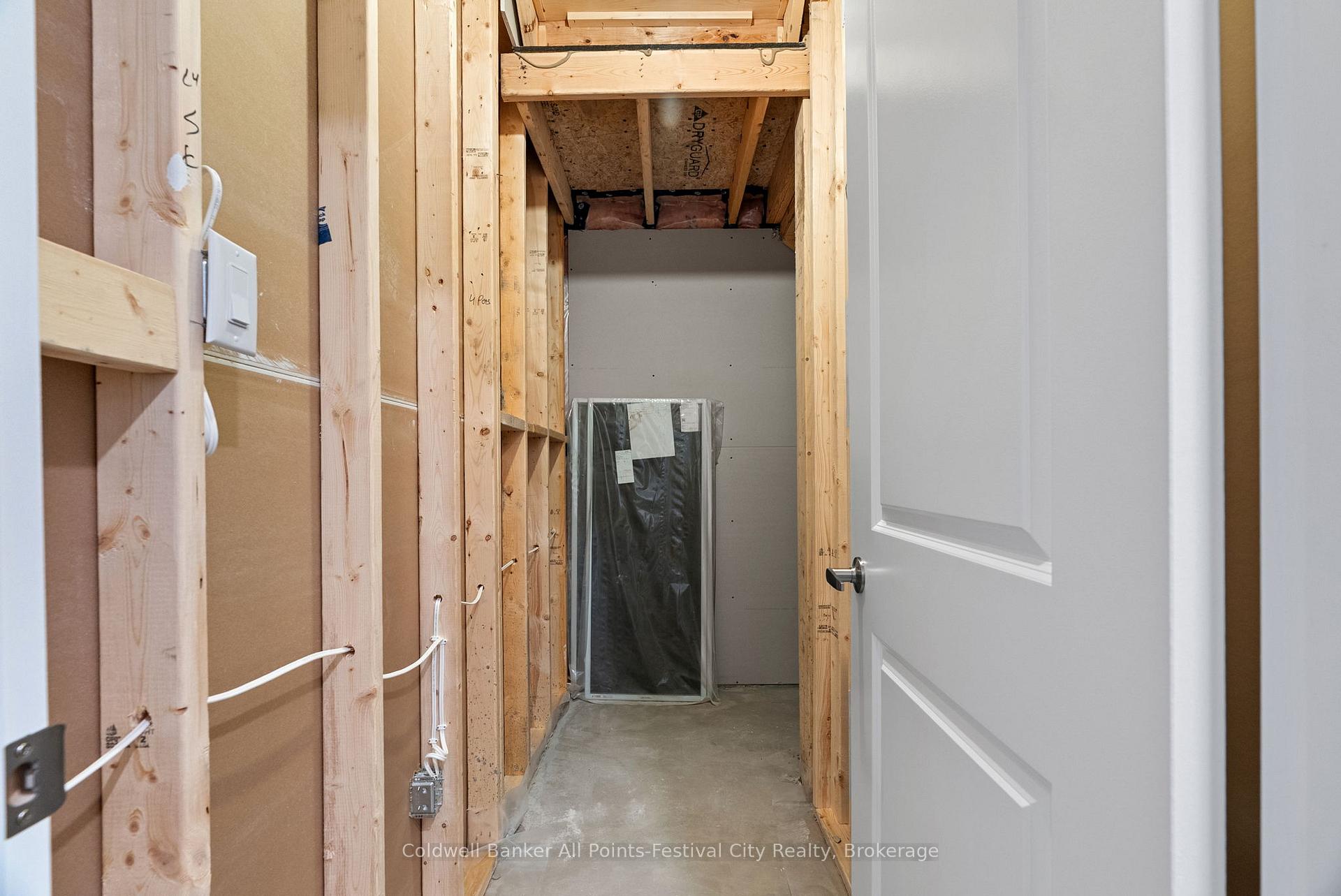 Photo 41 of 164 Park Street, Goderich, Goderich (Town) — HOMEH