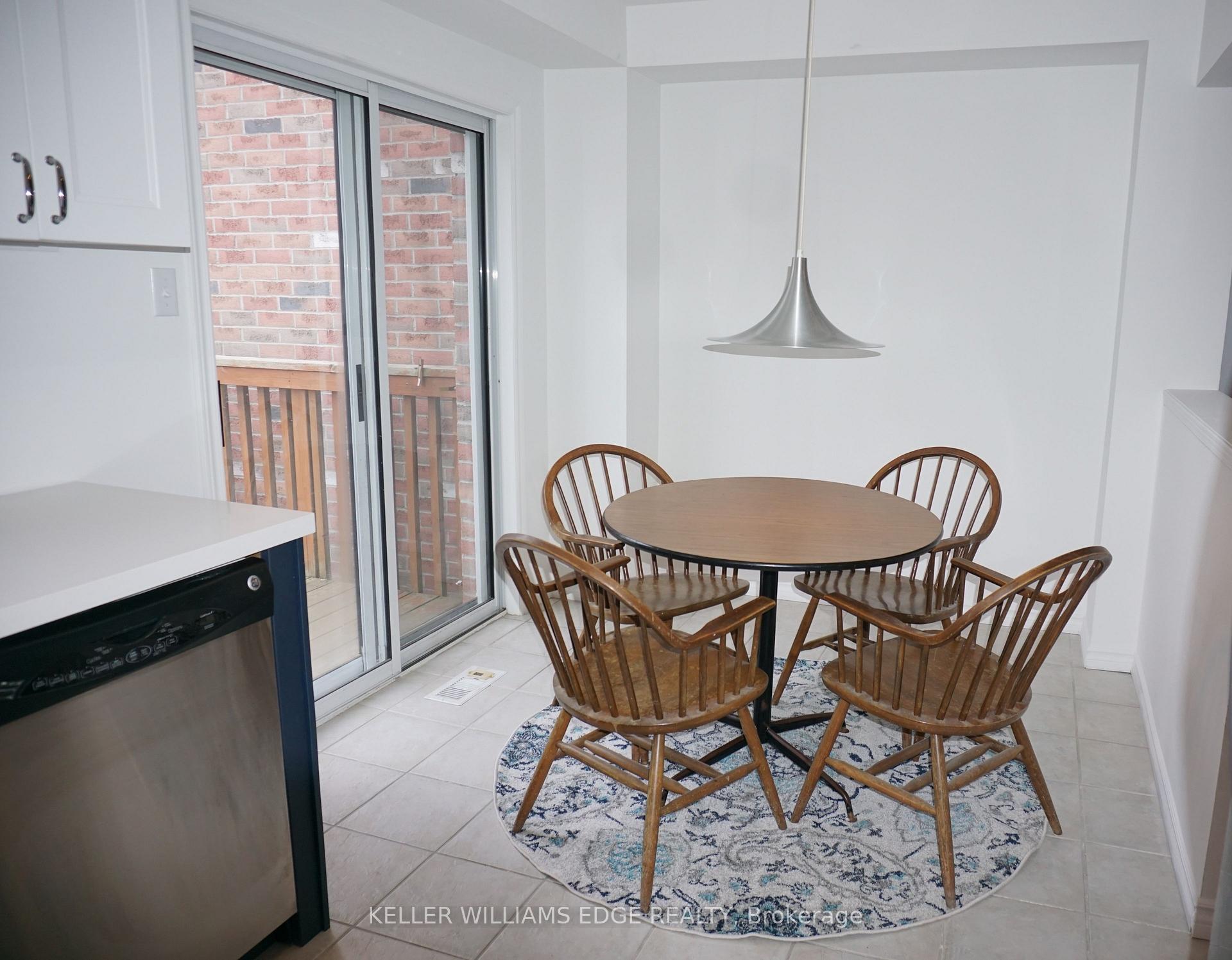 Photo 4 of 107 Rougehaven Way, Markham, Vinegar Hill — HOMEH
