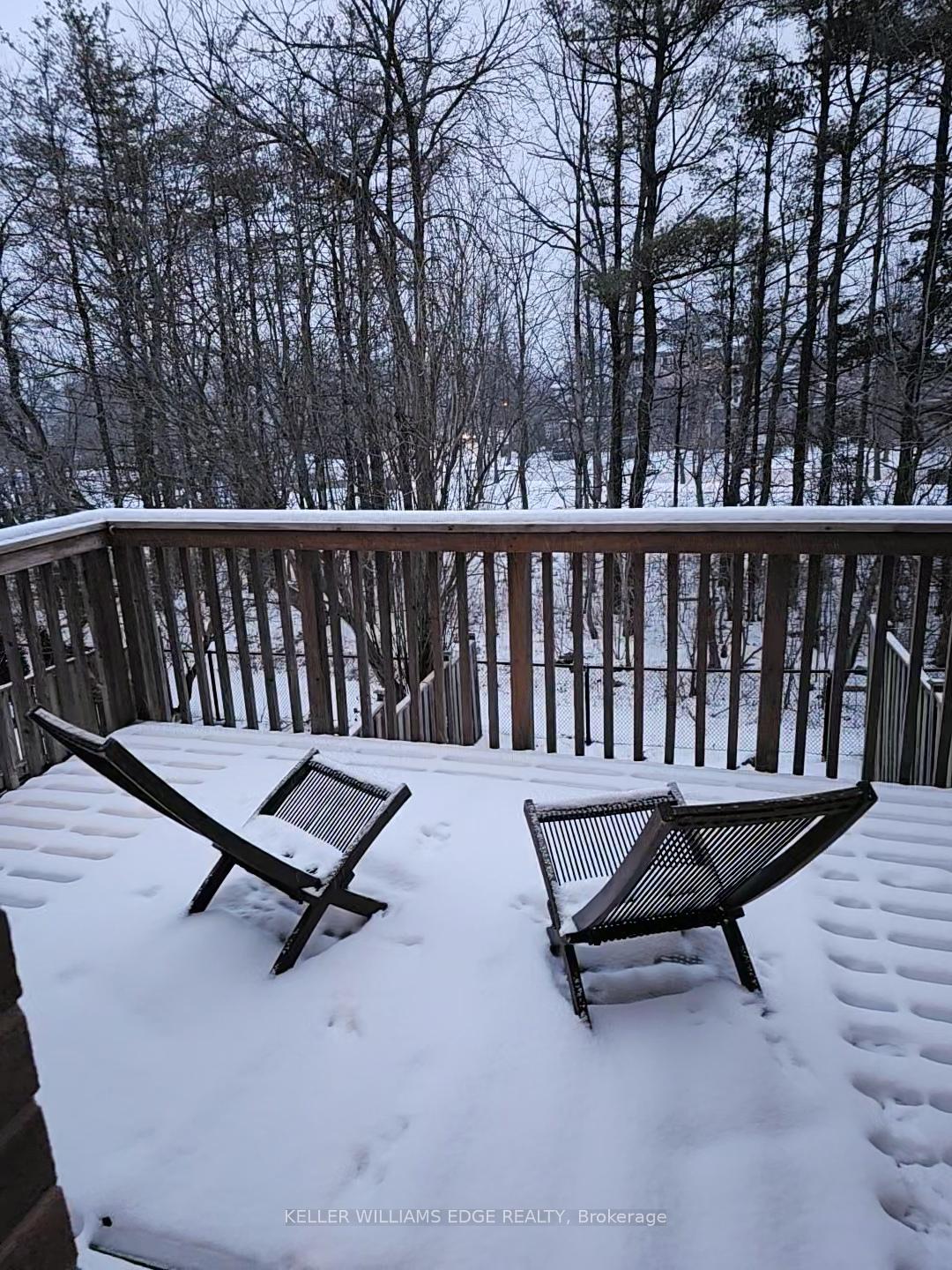 Photo 5 of 107 Rougehaven Way, Markham, Vinegar Hill — HOMEH