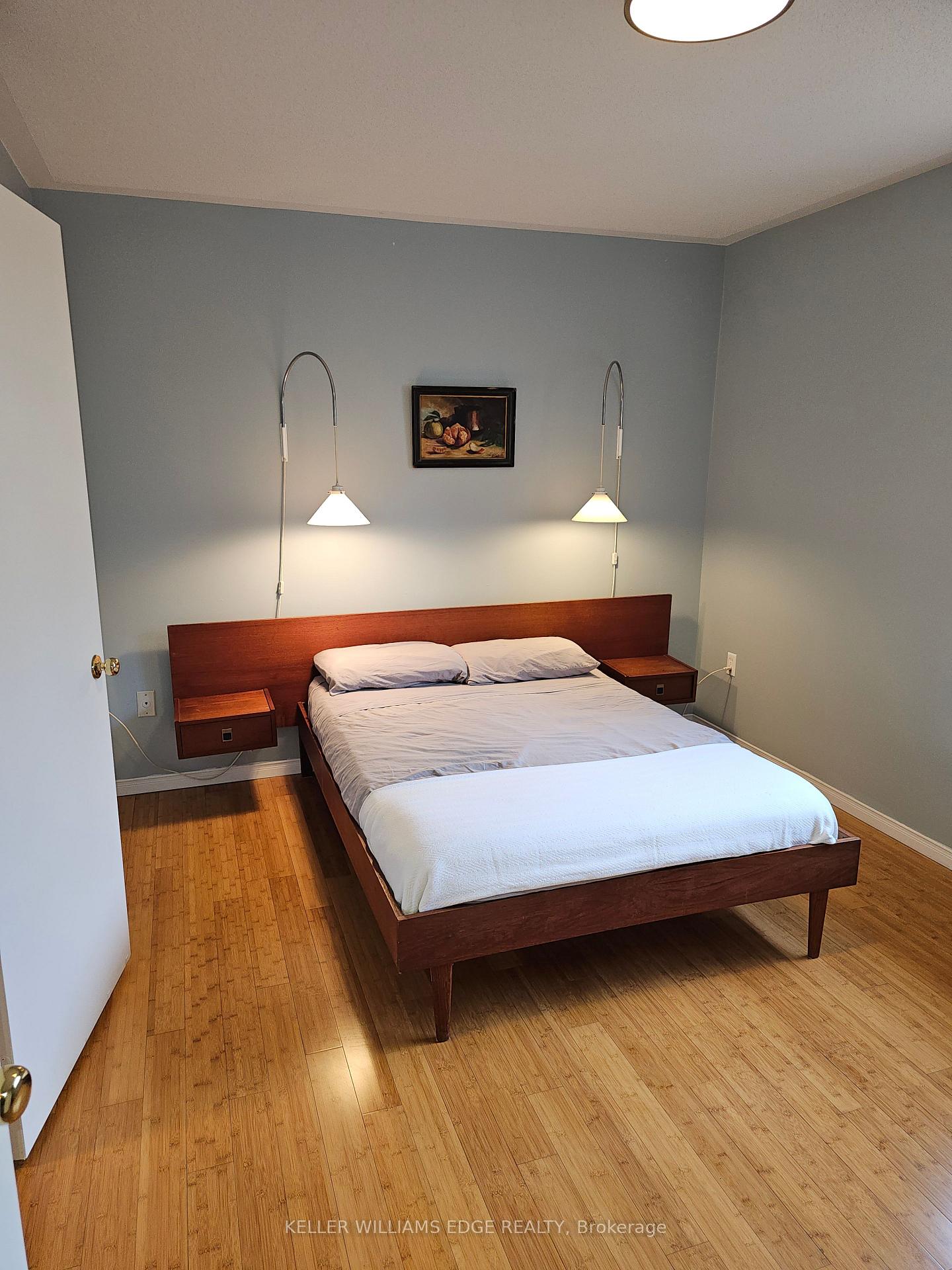 Photo 10 of 107 Rougehaven Way, Markham, Vinegar Hill — HOMEH