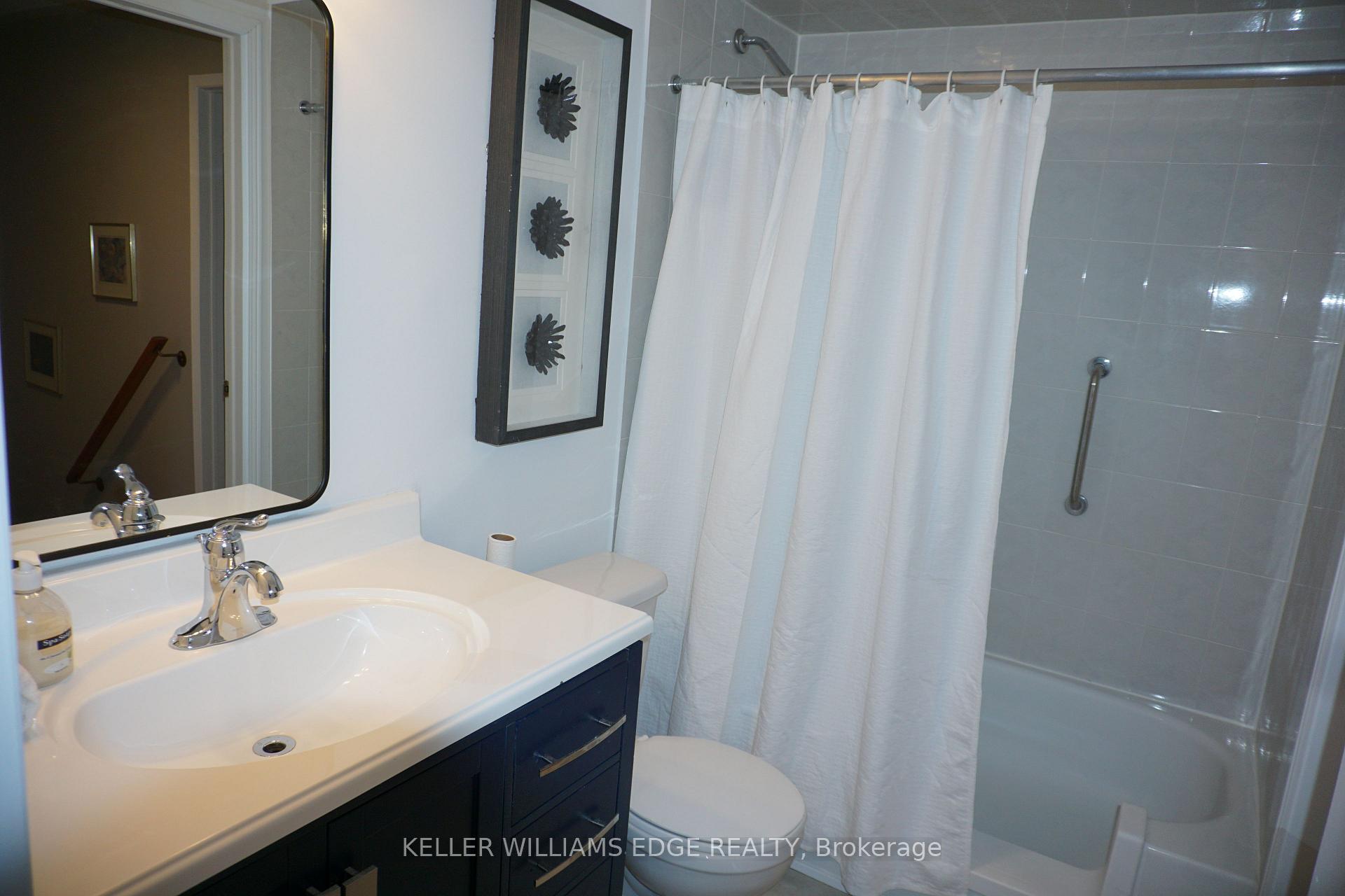 Photo 13 of 107 Rougehaven Way, Markham, Vinegar Hill — HOMEH