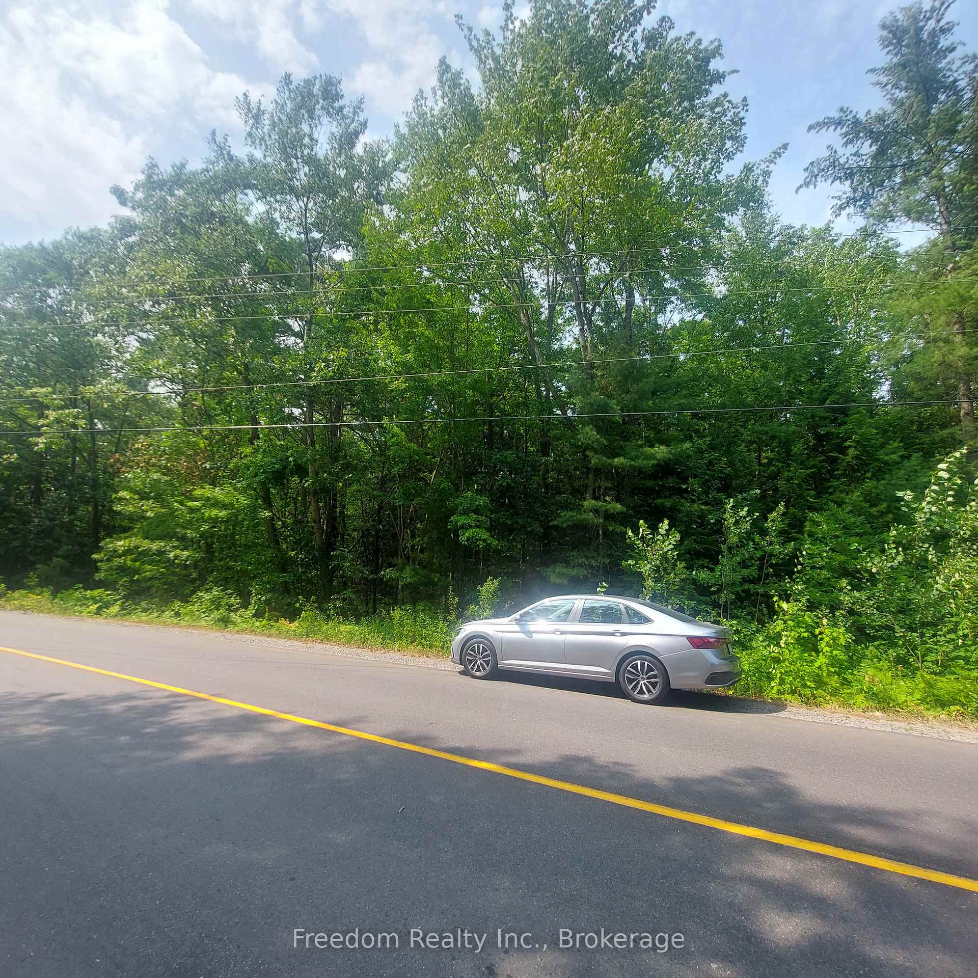 Photo 4 of BLK 61 Kilworthy Road, Gravenhurst, Morrison — HOMEH