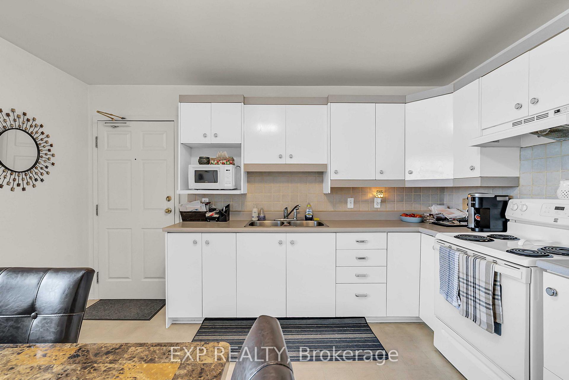 Photo 4 of 2093 Pitt Street, Cornwall — HOMEH