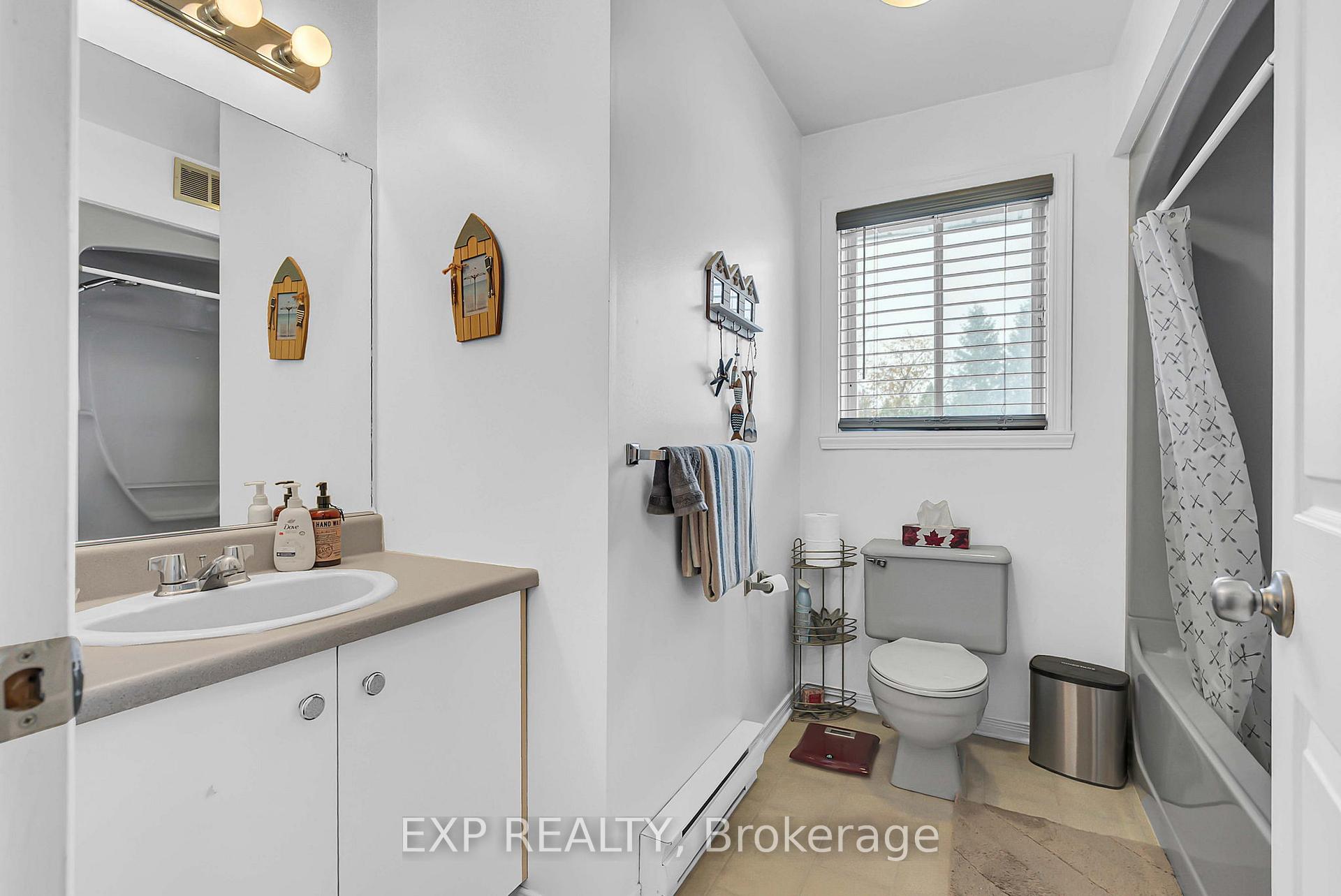Photo 11 of 2093 Pitt Street, Cornwall — HOMEH